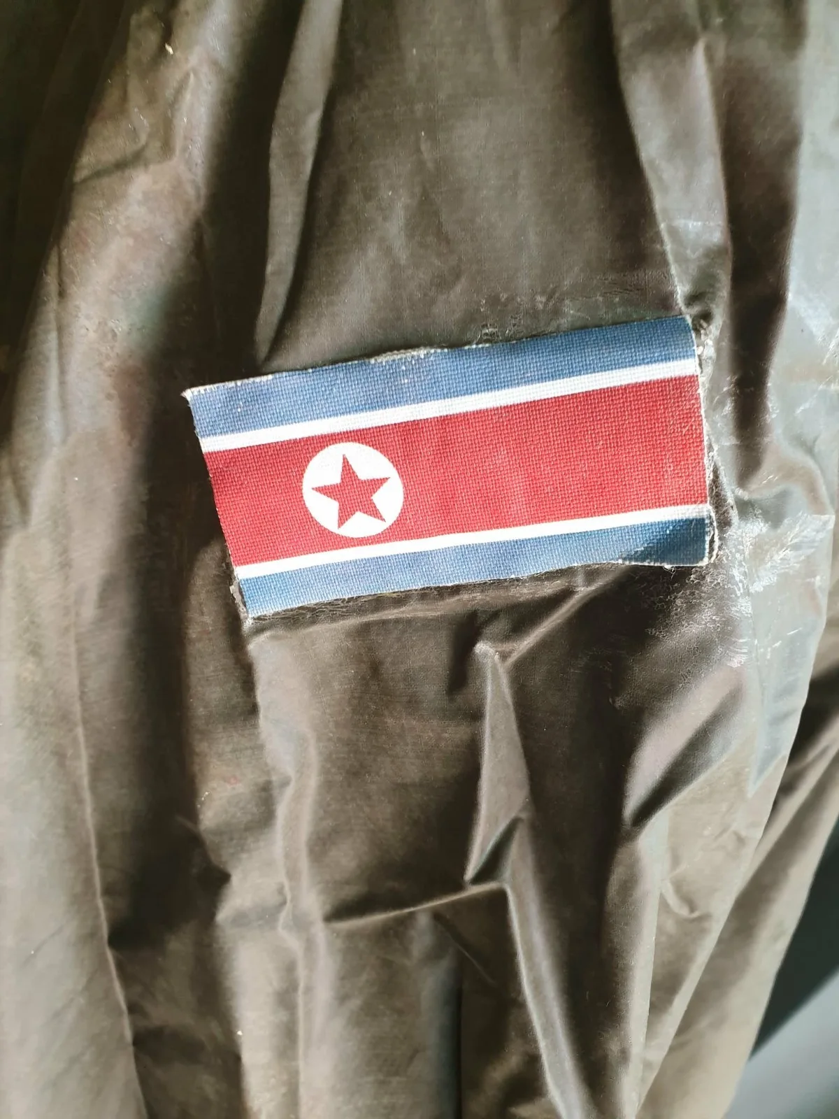 JAMES BOND DIE ANOTHER 2002 DAY NORTH KOREAN PONCHO PROP COSTUME, изображение 4