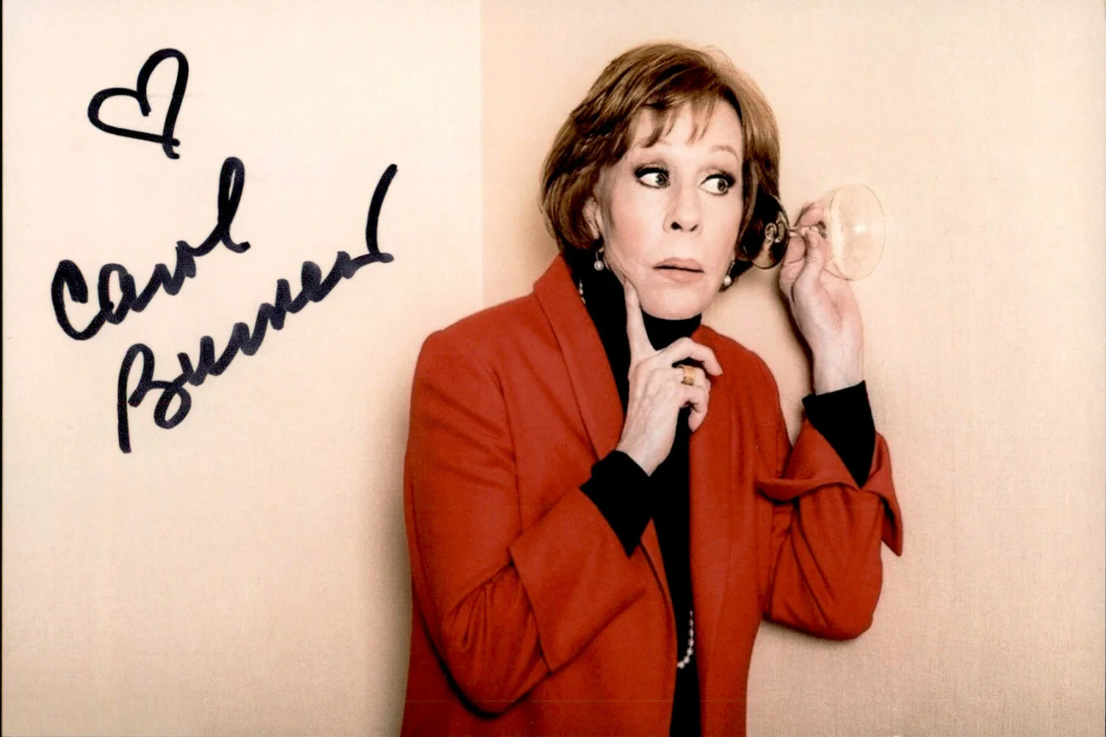 Carol Burnett — Carol Burnett Signed Autographed 4x6 Photo The Carol Burnett Show / Annie #6