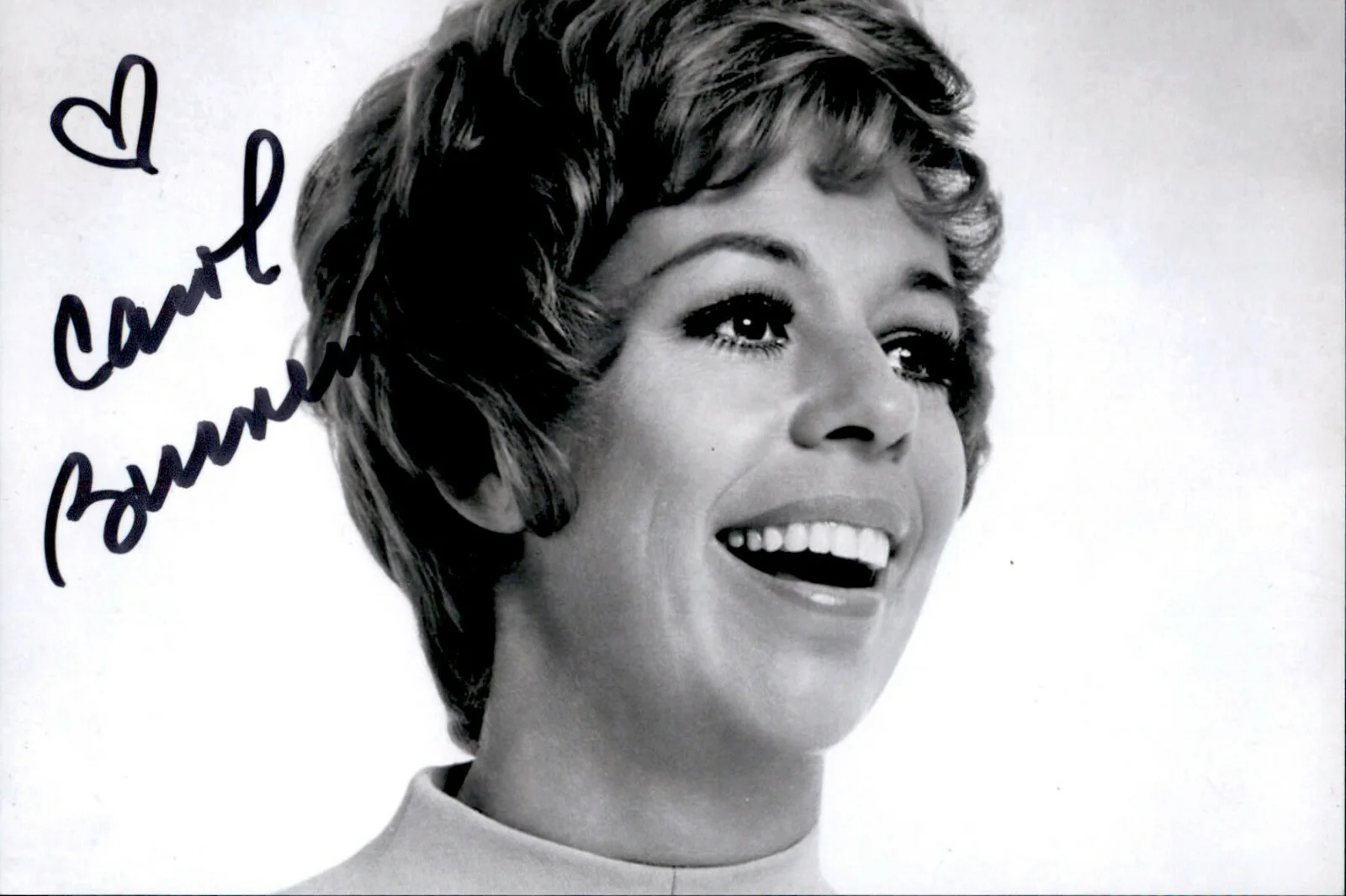 Carol Burnett — Carol Burnett Signed Autographed 4x6 Photo The Carol Burnett Show / Annie #10