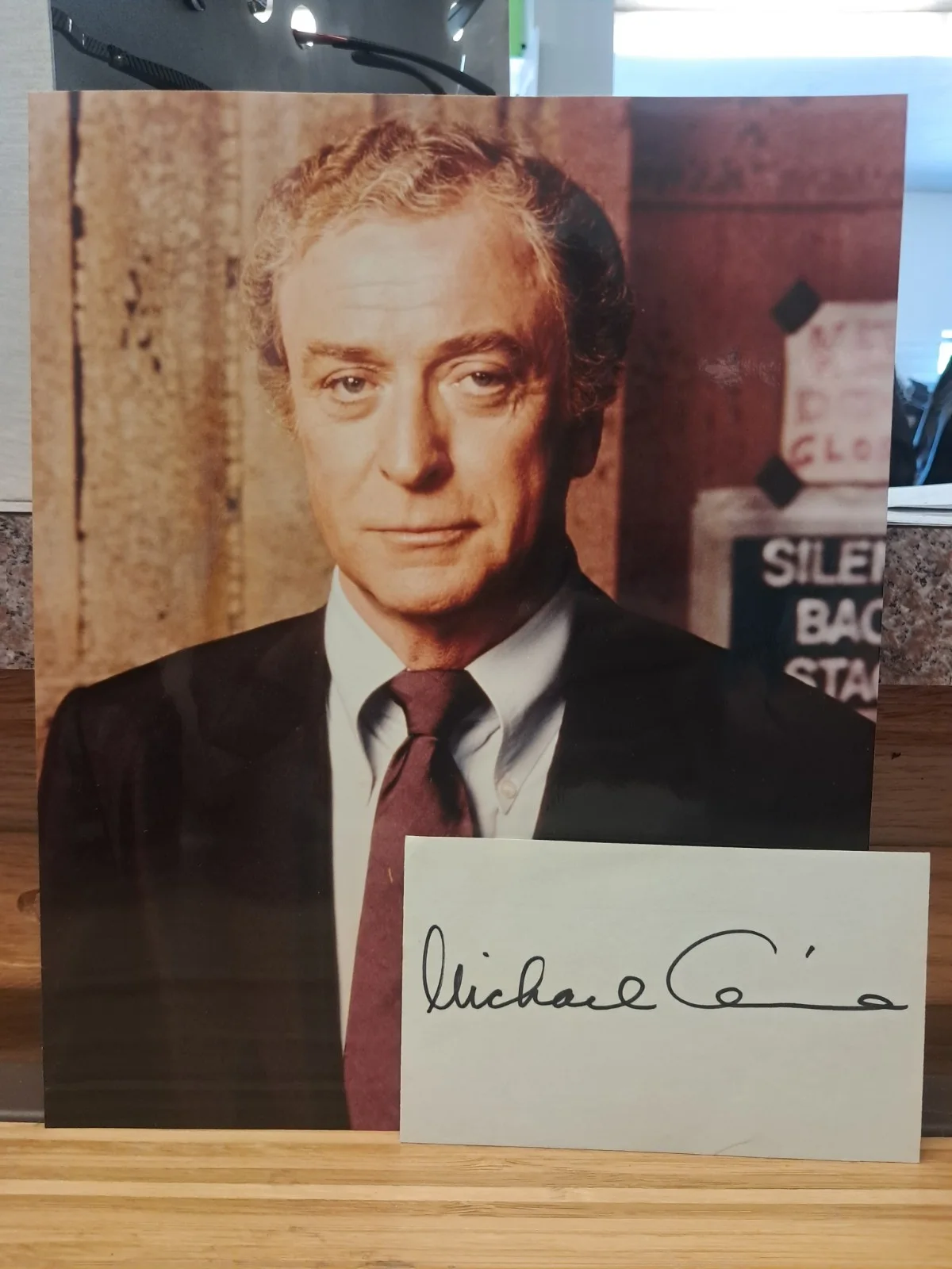 Michael Caine — Michael Caine autographed movie photograph Original Signed Movies memorabilia, изображение 2