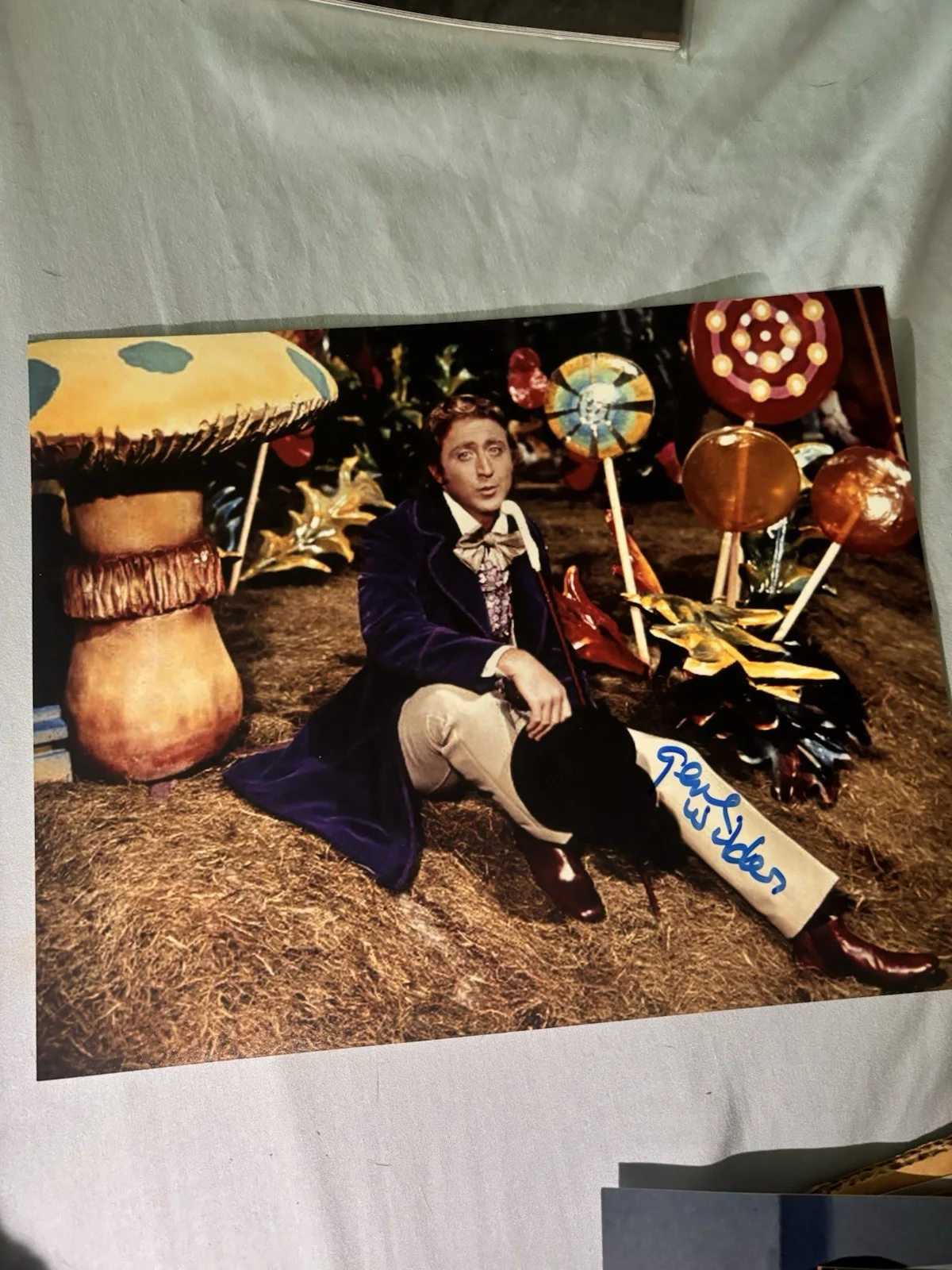 Gene Wilder — Gene Wilder Autographed 8x10 Color Photo Willy Wonka with COA, image 2