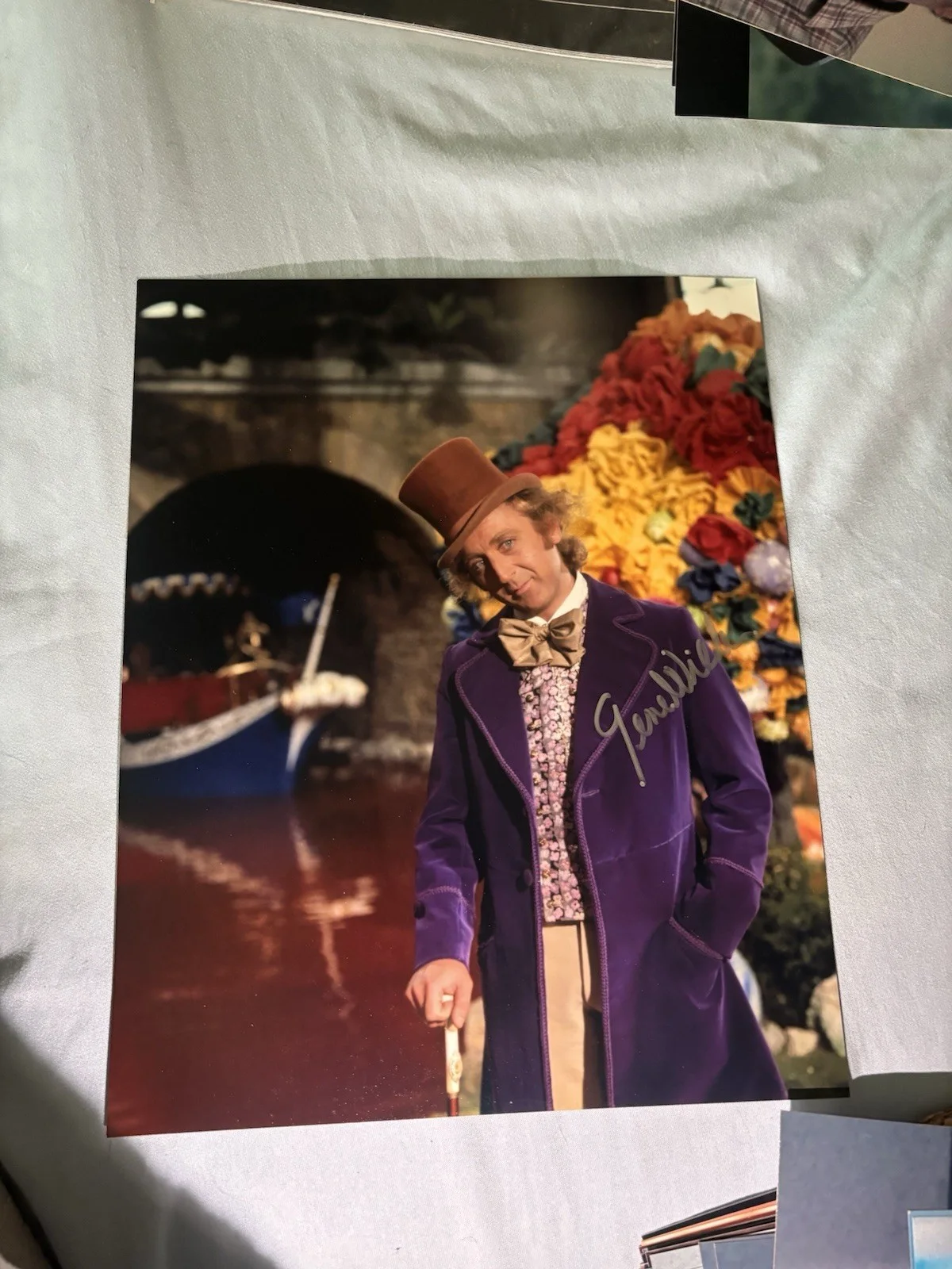 Gene Wilder — Gene Wilder Autographed 8x10 Color Photo Willy Wonka with COA, image 3