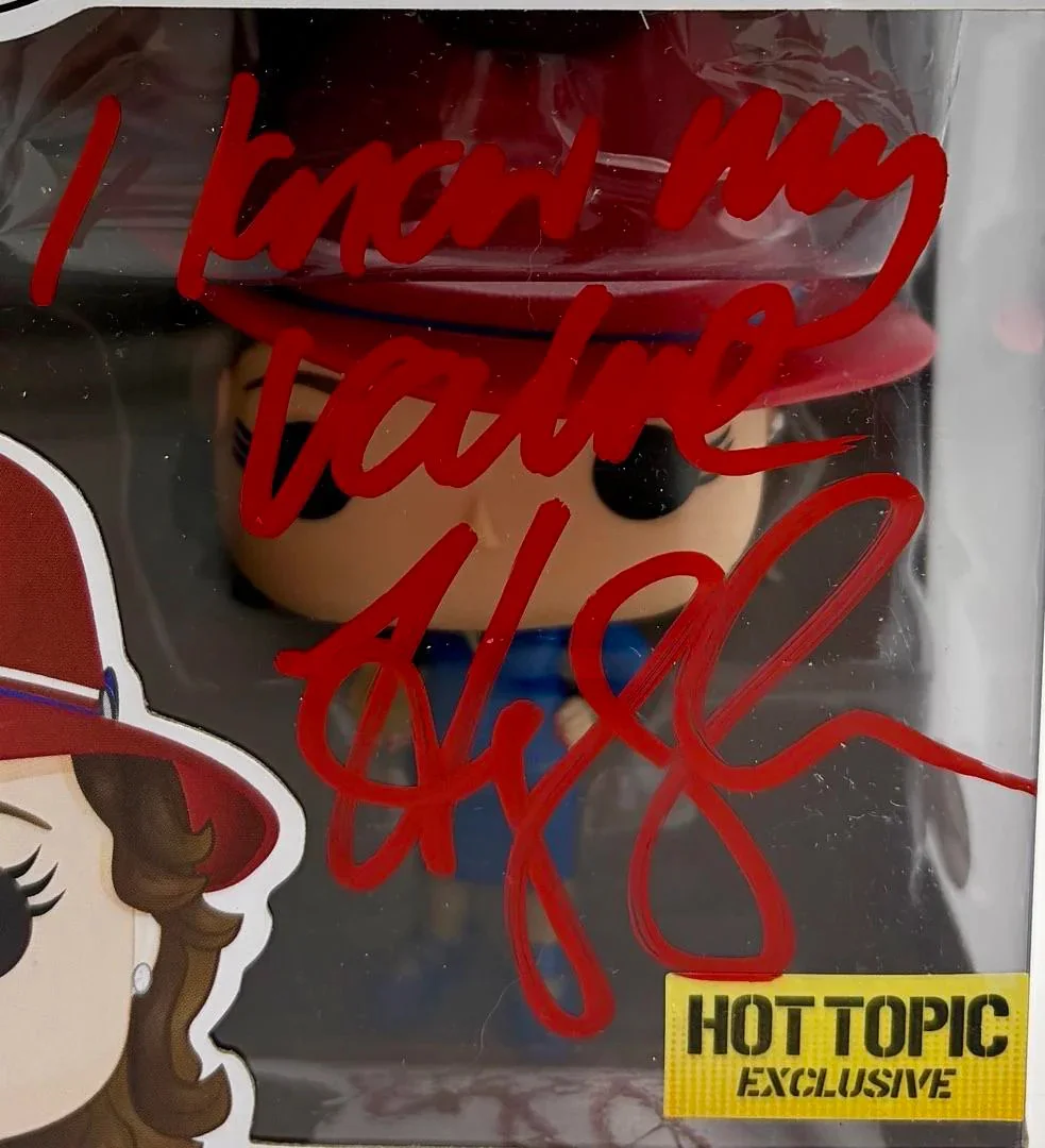 Haley Atwell — Hayley Atwell Signed "Agent Carter" Funko #102 - Beckett COA, изображение 2