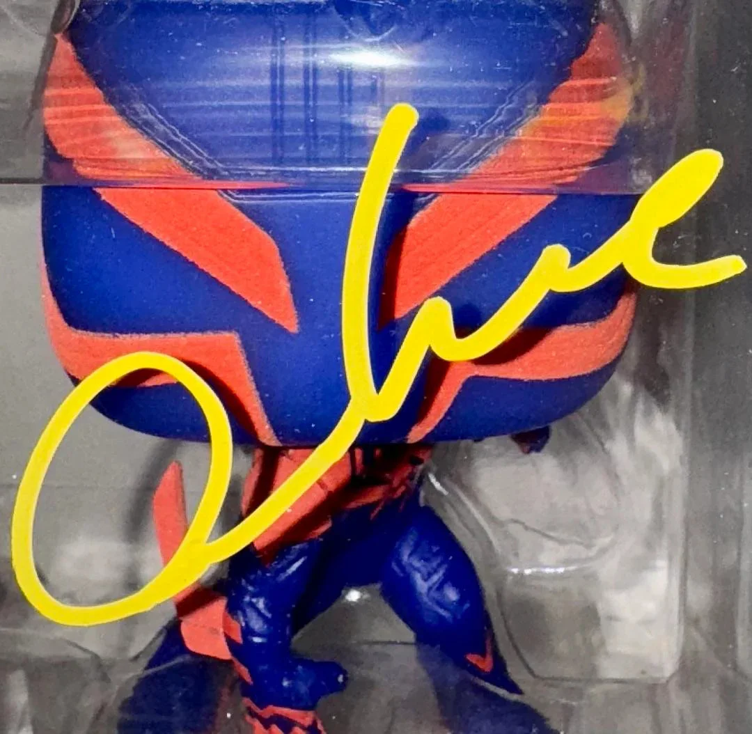 Oscar Isaac — Oscar Isaac signed Funko Pop #1267 "Spider-Man 2099" - Beckett COA, image 2