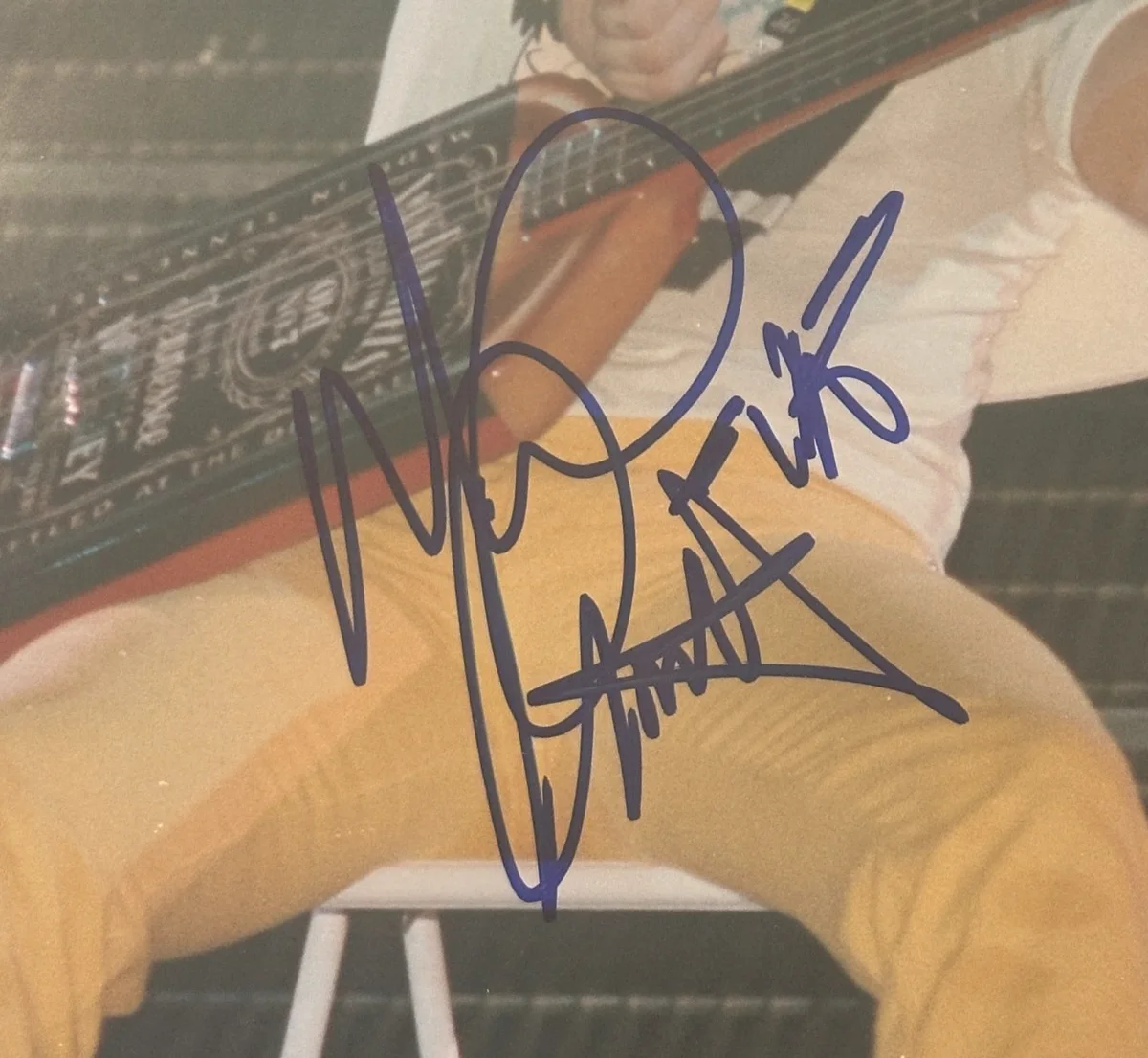 MICHAEL ANTHONY Signed VAN HALEN 8 X 10 PHOTO Beckett Encapsulated, изображение 2