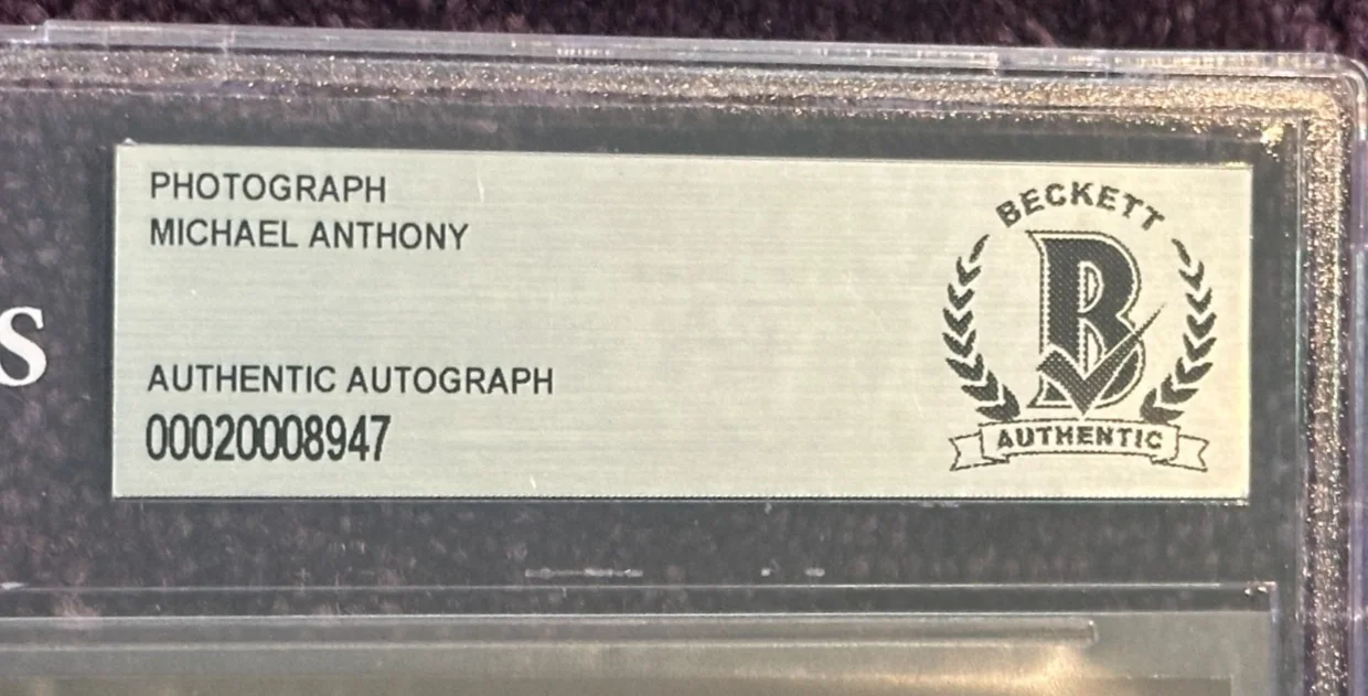 MICHAEL ANTHONY Signed VAN HALEN 8 X 10 PHOTO Beckett Encapsulated, изображение 3