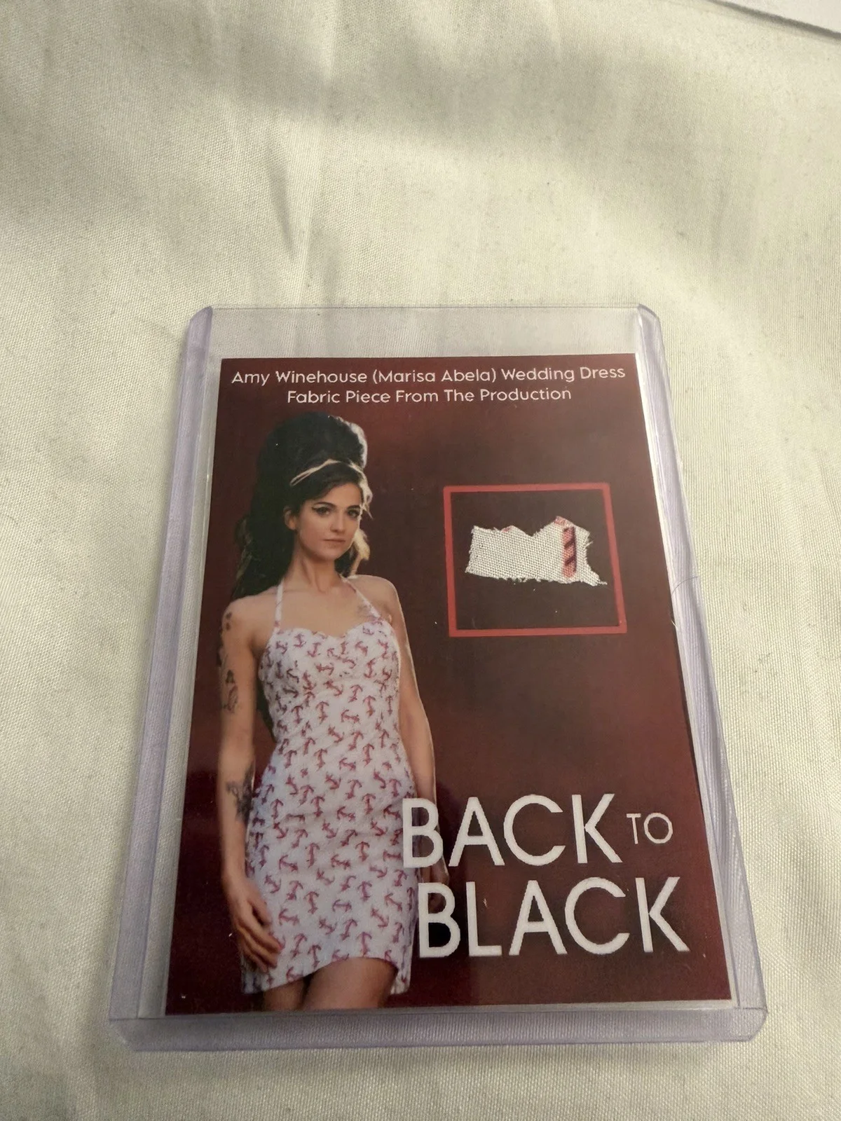 Back To Black Screen Used Movie Prop Film TV COA Rare worn Amy Winehouse rare, изображение 4