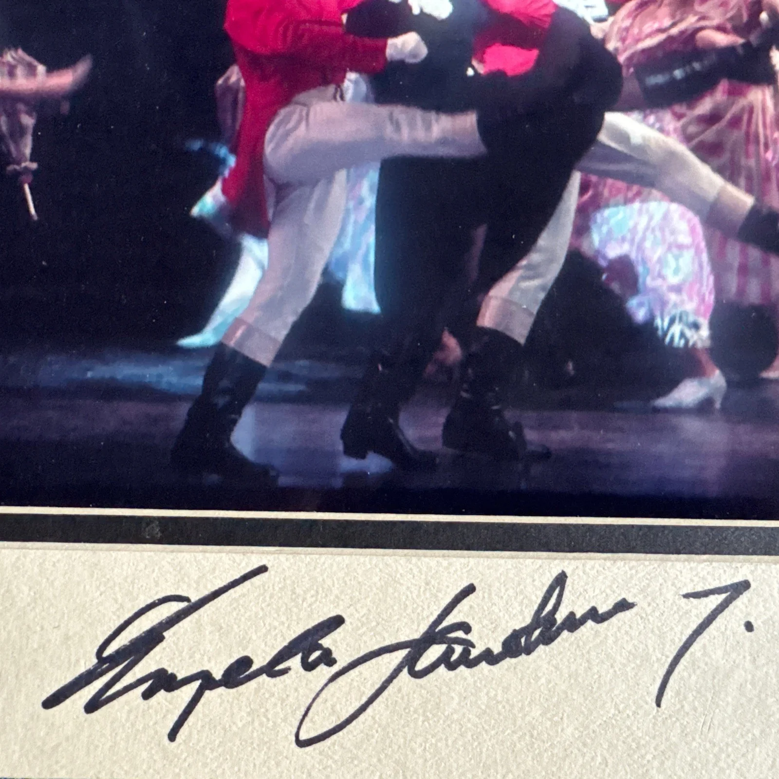 Angela Lansbury — Angela Lansbury AUTOGRAPHED SIGNED Mame 8x10 PHOTO - Sebastian Lamincella Photo, изображение 2