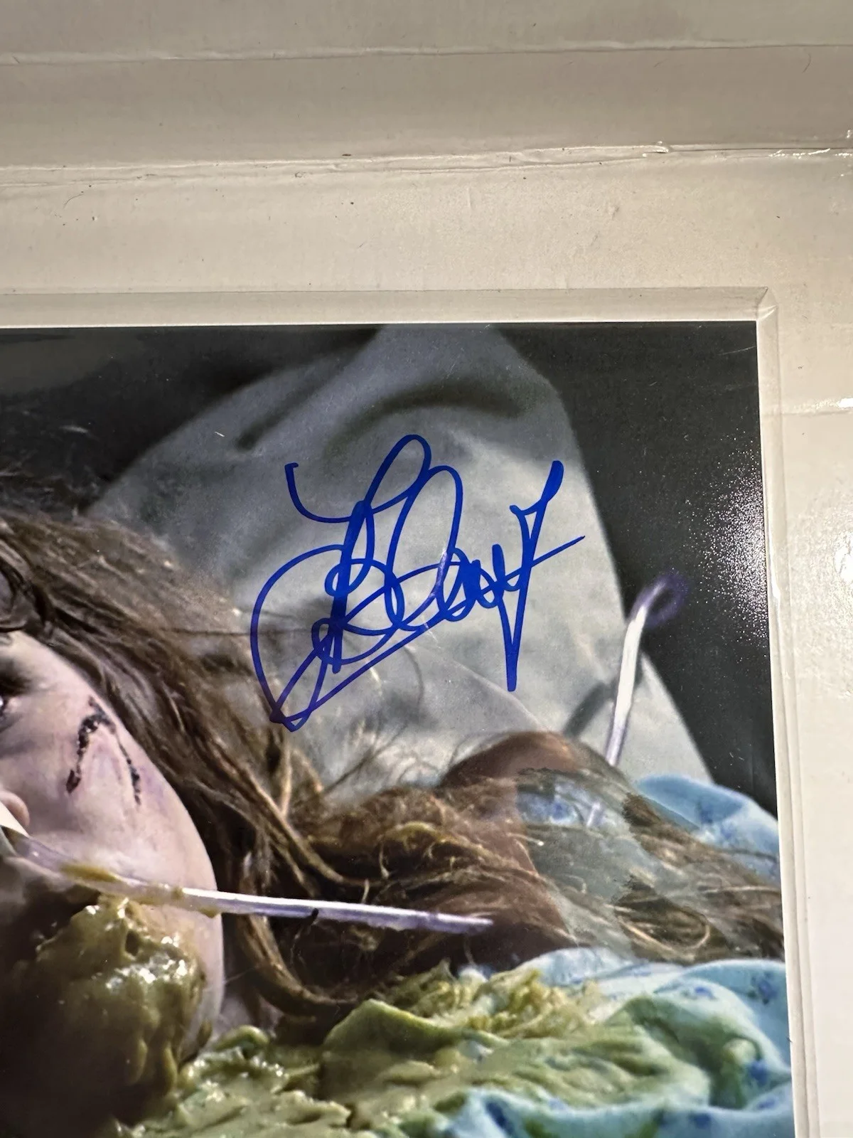 Linda Blair — Linda Blair The Exorcist Authentic Signed 10x8 Horizontal Photo w/ COA Bam Box, изображение 3