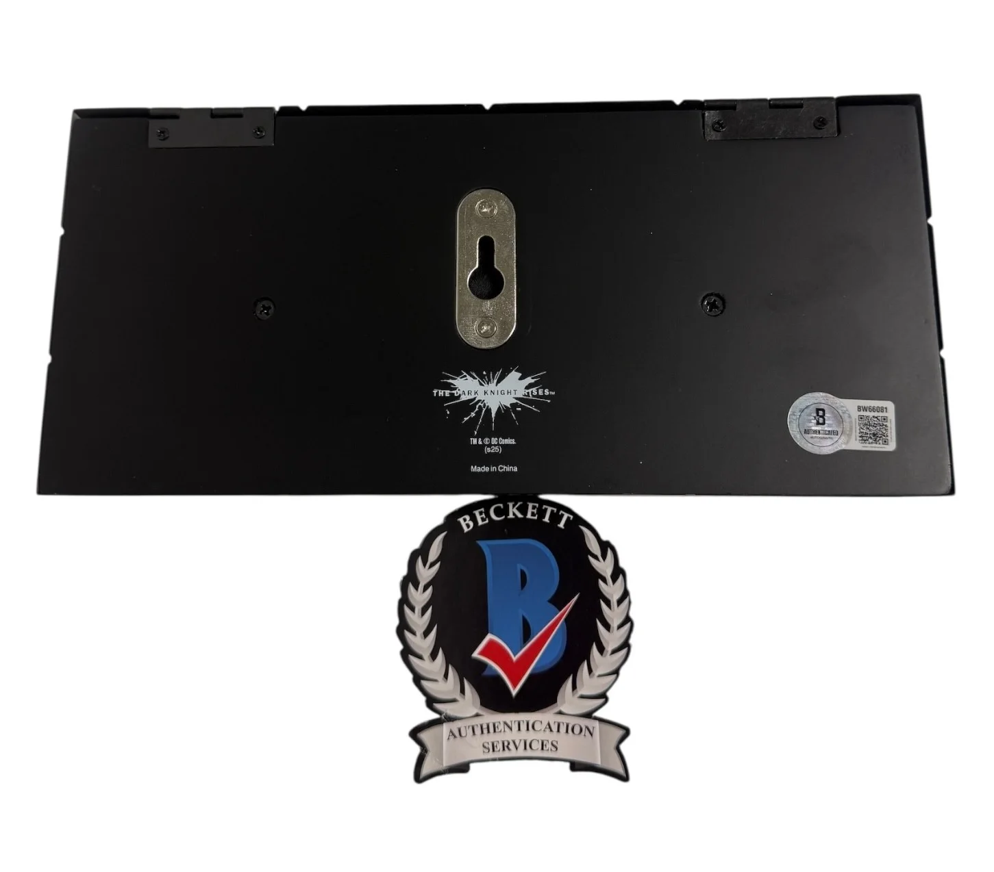 CHRISTIAN BALE — CHRISTIAN BALE SIGNED AUTOGRAPH NOBLE COLLECTION BATARANG THE DARK KNIGHT BAS, изображение 4