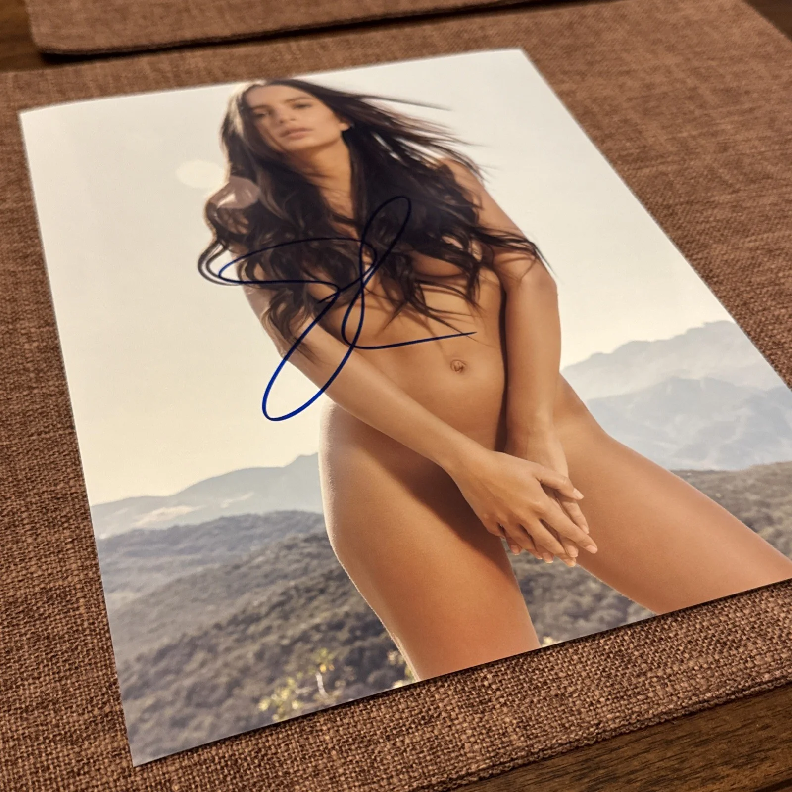 Emily Ratajkowski ~ Signed Autographed 8x10 Sexy Photo w/COA Matching Holograms, изображение 2