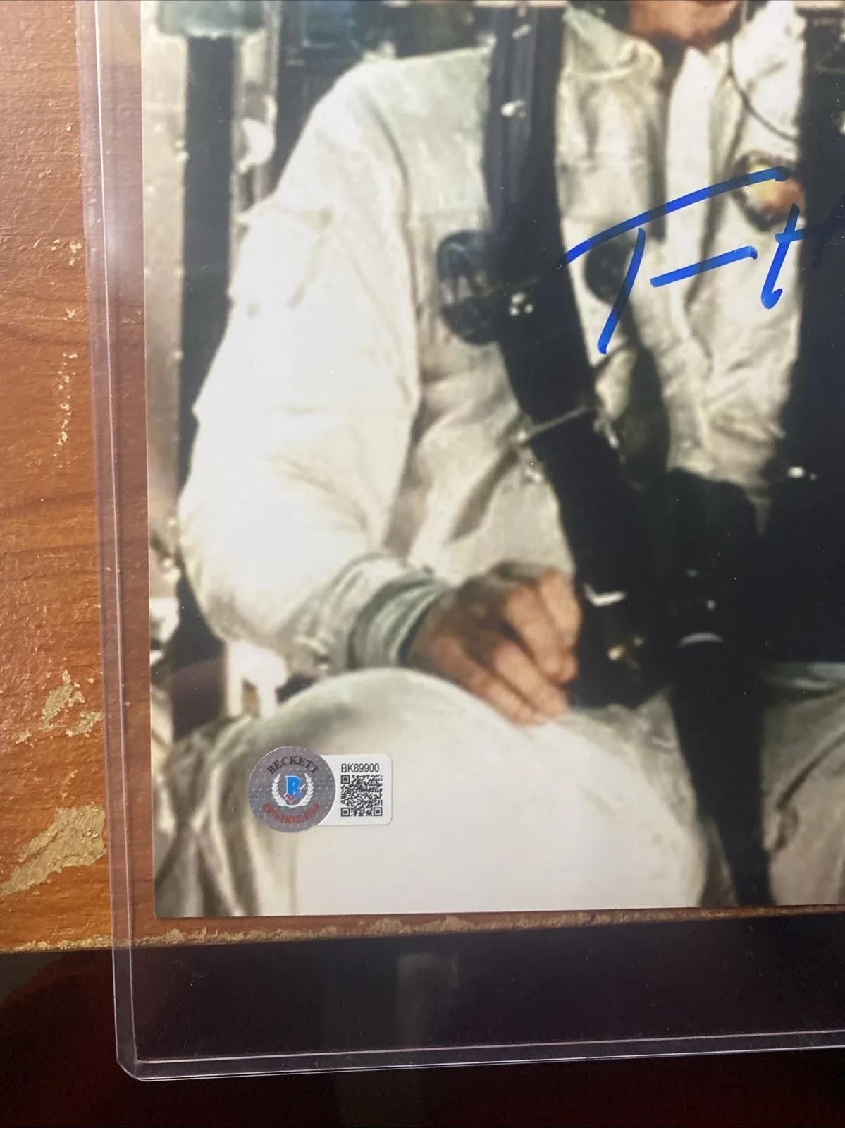 Tom Hanks autograph Beckett, image 3