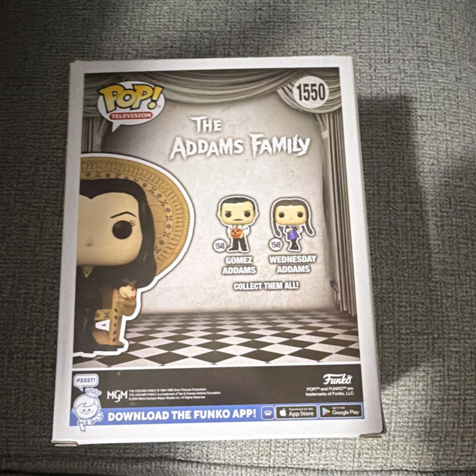 Cynthia HSA — Funko Pop Morticia Addams #1550 The Addams Family Signed SWAU Autographed Figure, изображение 3
