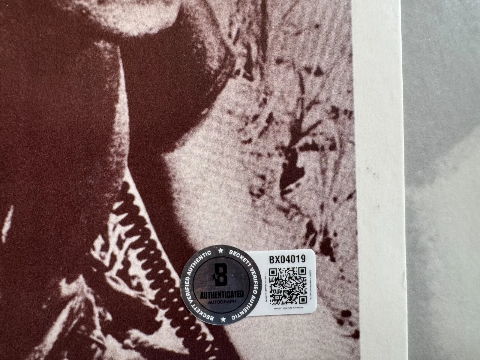 Johnny Marr Signed Autographed Vinyl LP “Meat Is Murder” The Smiths Beckett COA, изображение 3