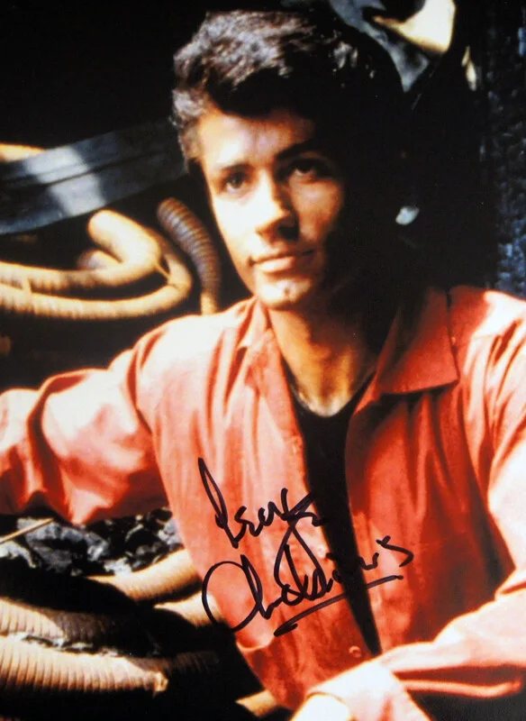 George Chakiris — *PSA/DNA* - GEORGE CHAKIRIS SIGNED Autograph 8x10 Color Photo (West Side Story)!, image 2
