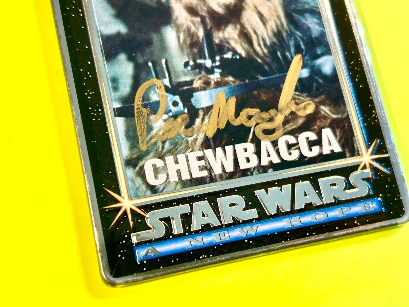 Peter Mathew — Peter Mayhew Chewbacca Signed Autograph Metallic Card - Star Wars: A New Hope, изображение 2
