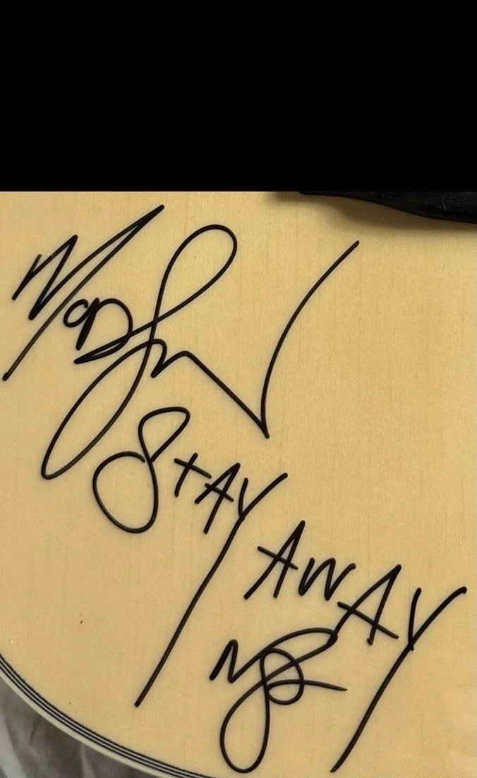 Machine Gun Kelly MGK & MOD SUN Autographed/Inscribed “Stay Away”Acoustic Guitar, изображение 3