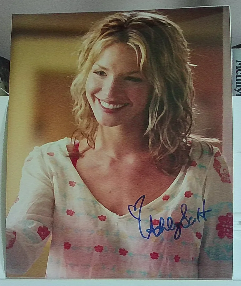ASHLEY SCOTT — Ashley Scott Walking Tall autographed photo signed 8x10 w/CoA
