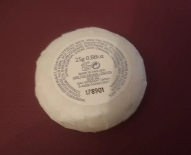 PROP - James Bond - SPECTRE - HOFFLER KLINIK small round soap 25g, изображение 2