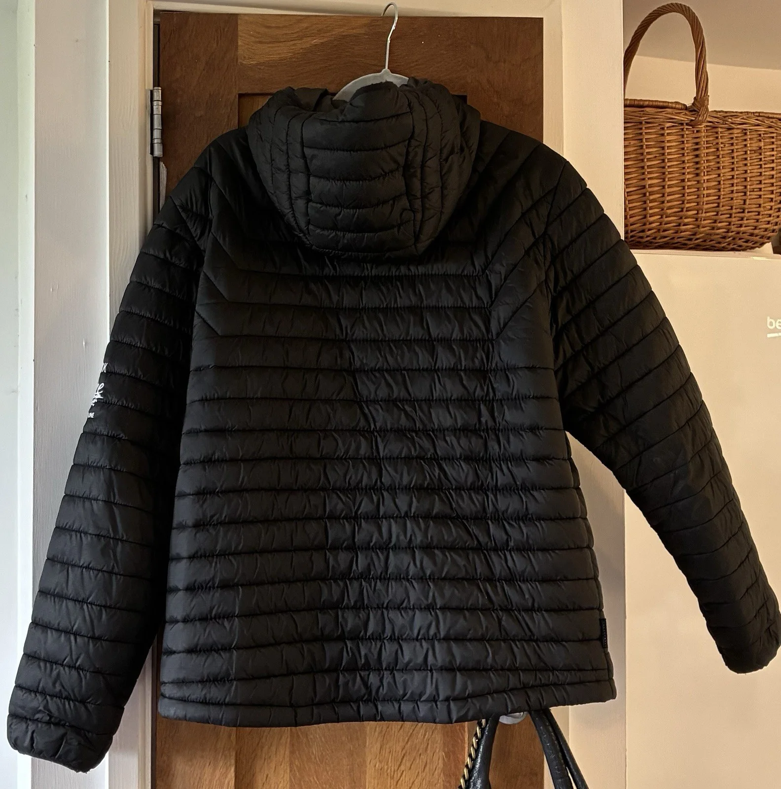 Hulu Black Cake Prod Crew Stormtech Jacket (L) Unisex Crew Jacket Season 1 New, image 4