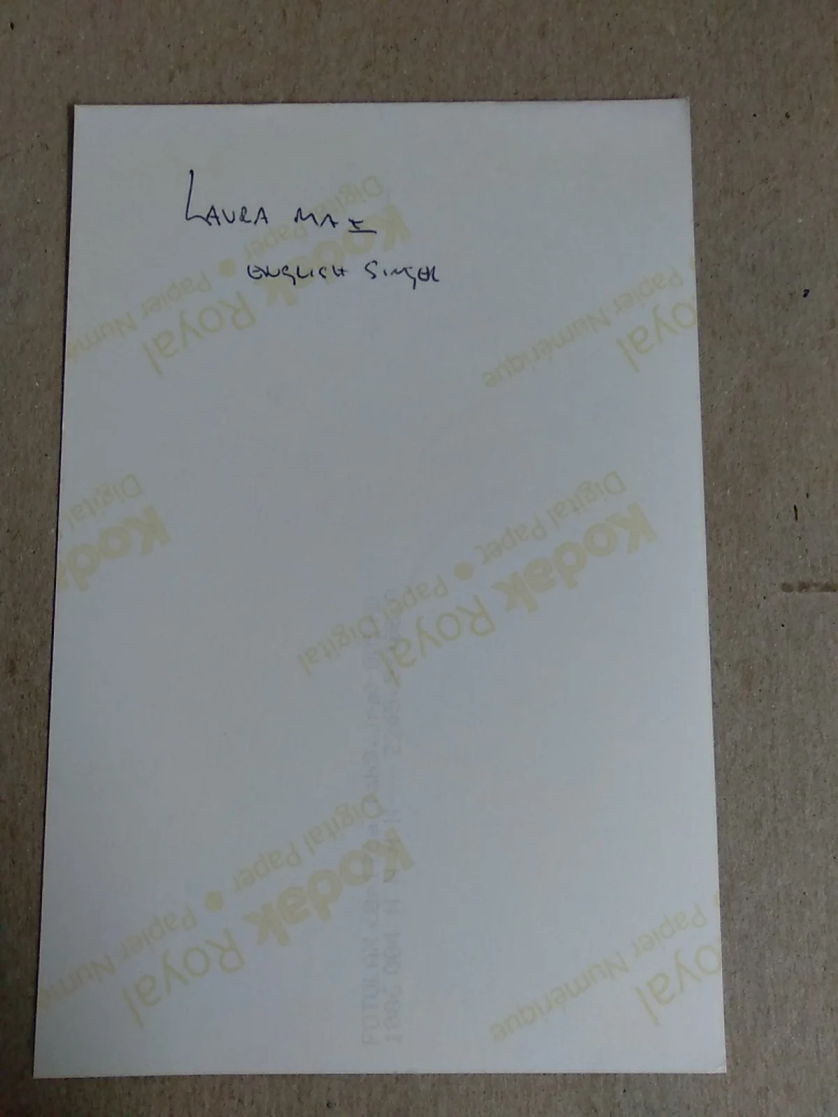 Autographed Laura Mai English Singer And Songwriter 6x4 Photo Signed, изображение 3