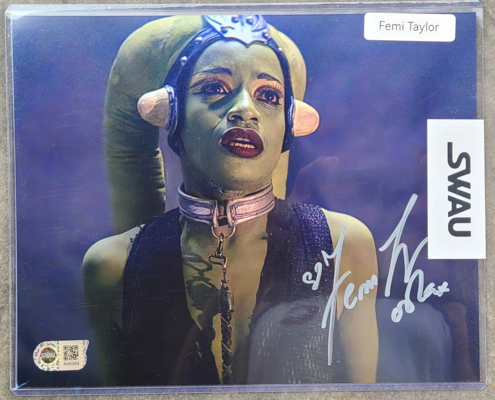 Femi Taylor — FEMI TAYLOR Signed 8x10 PHOTO STAR WARS Return of the Jedi OOLA Auto SWAU