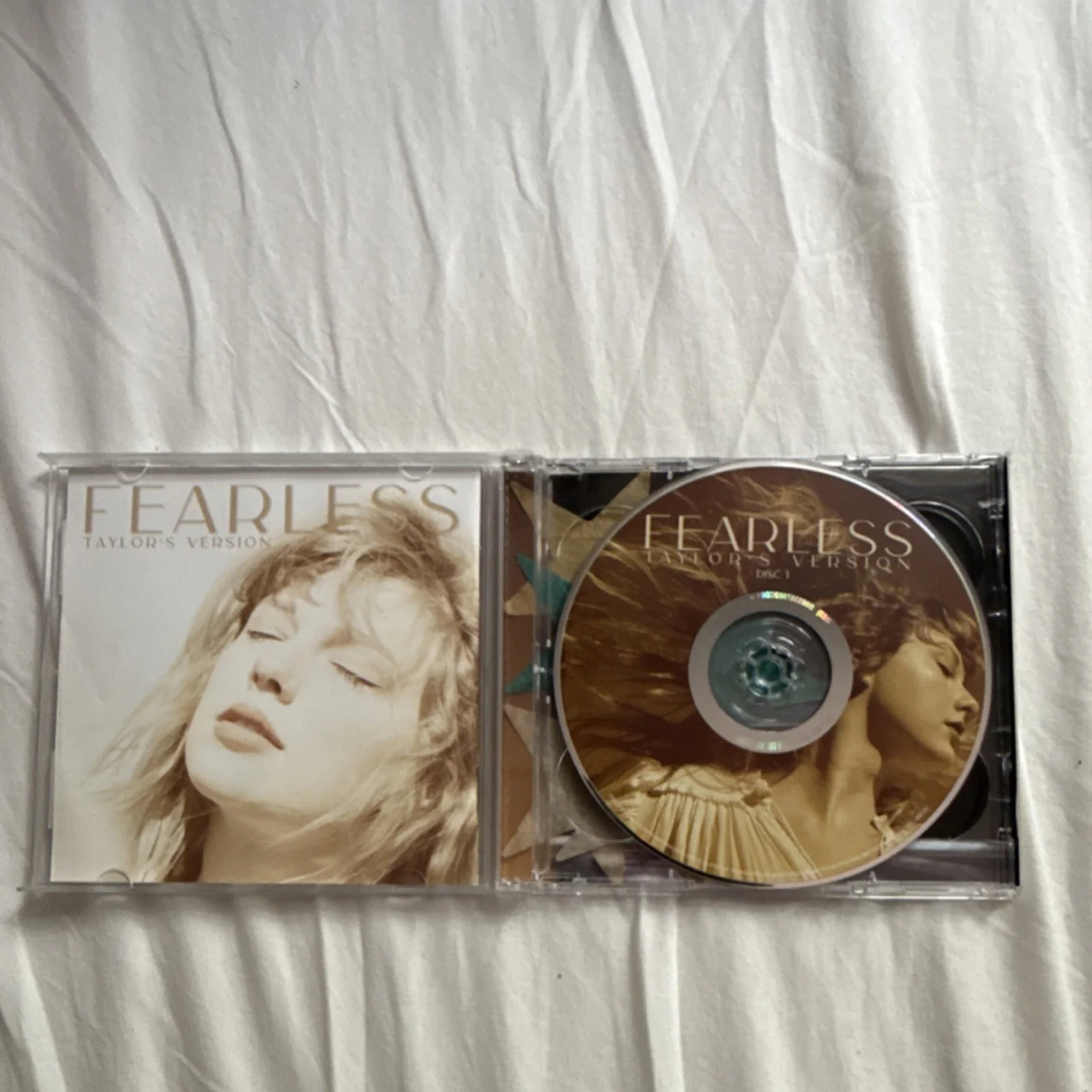 Fearless (Taylor's Version) Signed CD and Booklet Original Music Collectible, image 3