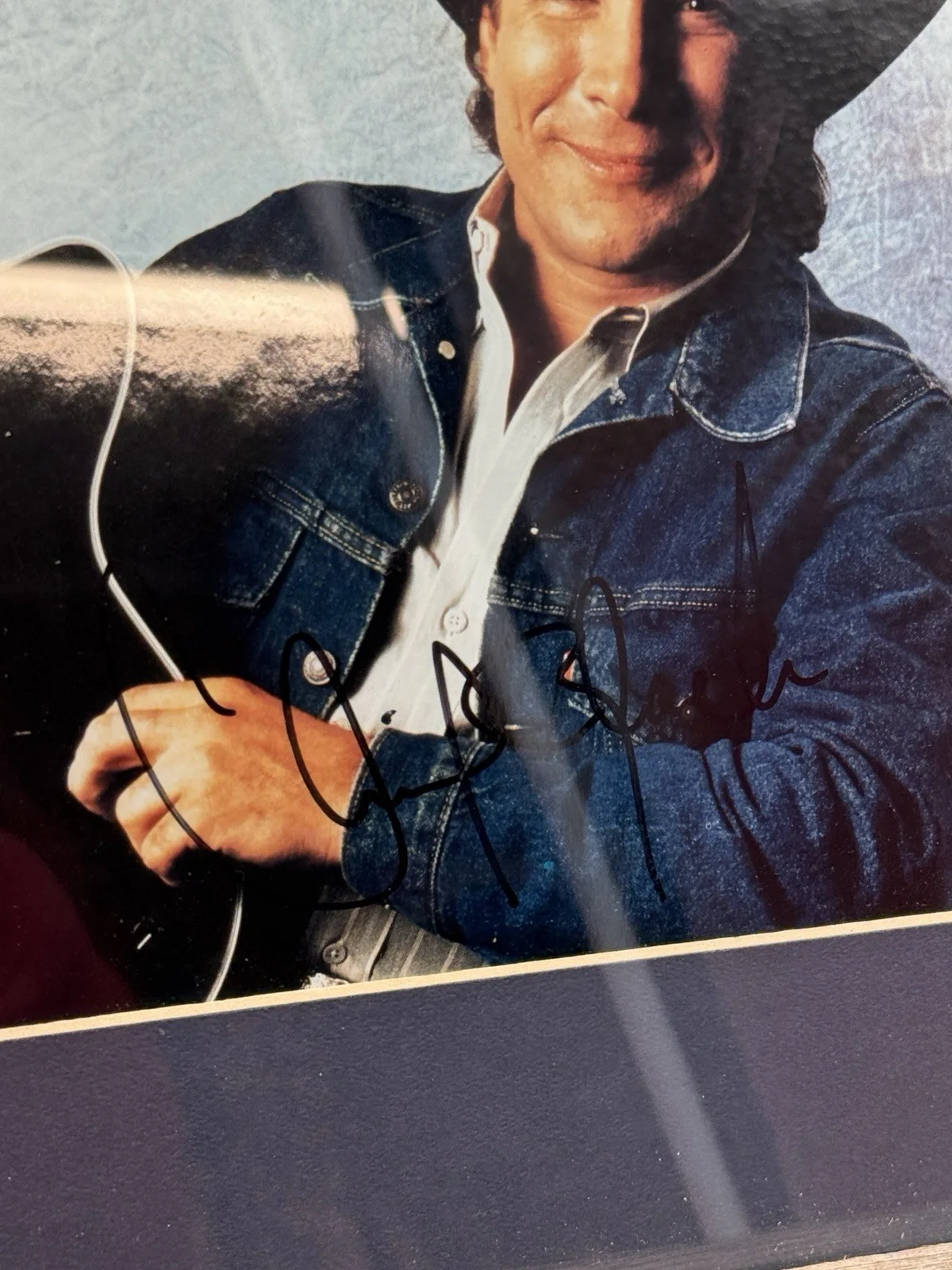 Clint Black Signed Autographed 8x10 Photograph Wood Framed 15” X 12”, изображение 2