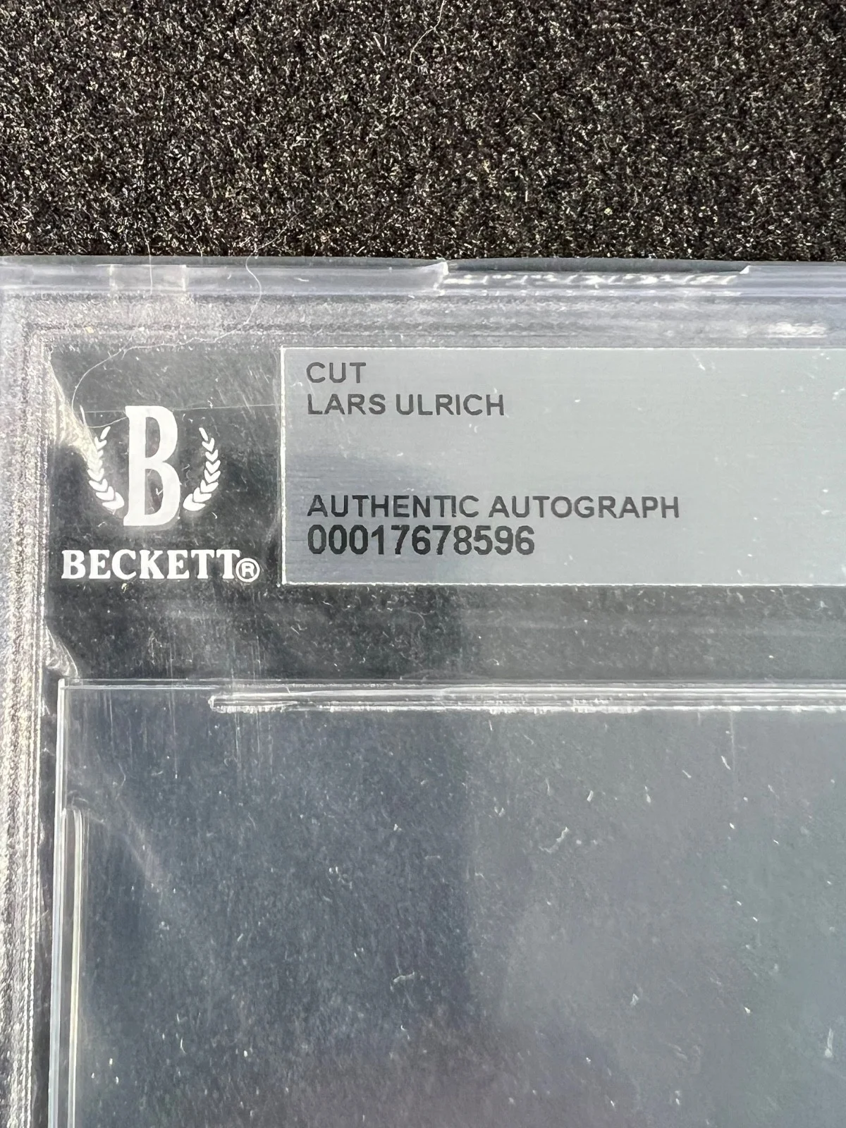 Signed Autographed Metallica Lars Ulrich Cut from 1995. Beckett Encased COA, изображение 2