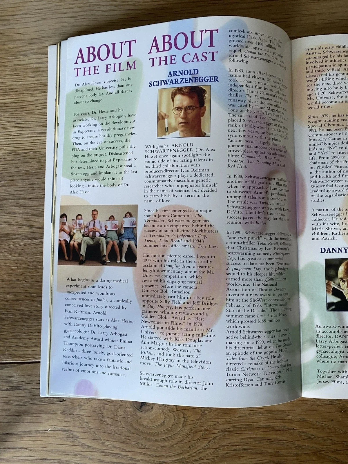 JUNIOR - Gala Charity Premiere Brochure - Leicester Square London 1994 VGC, изображение 5