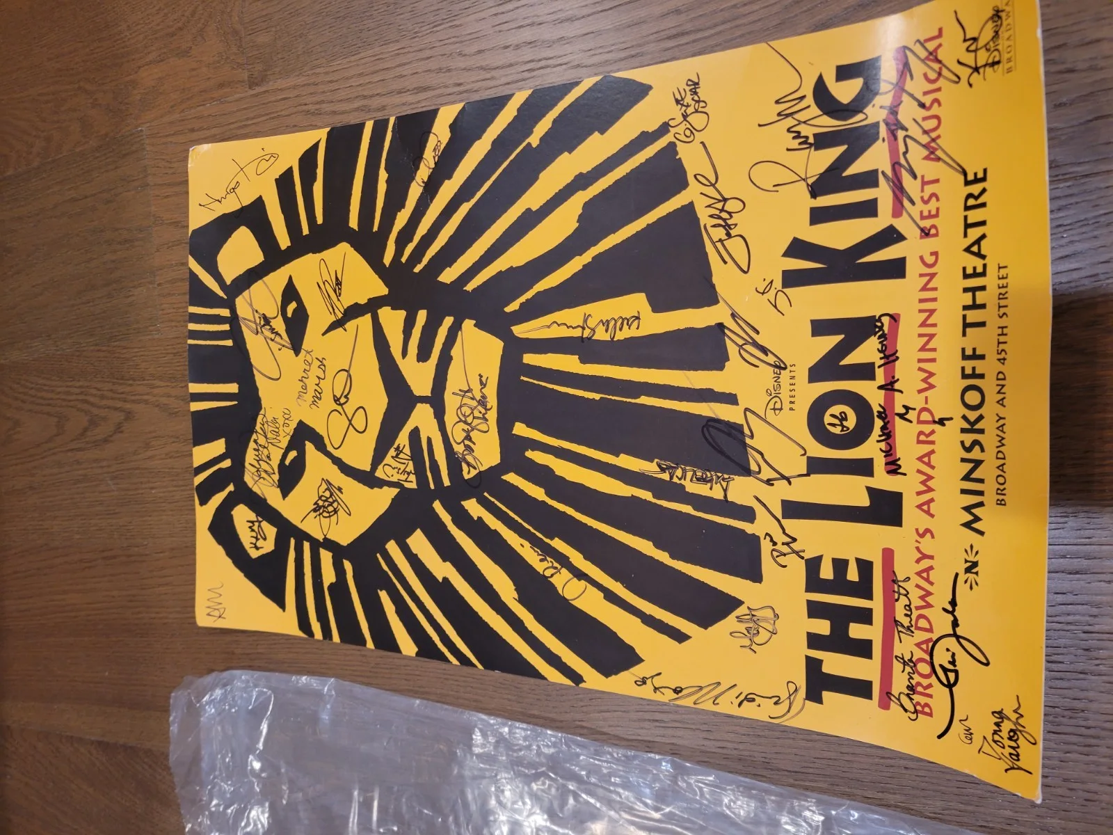 CAST — Disney Autographed Broadway THE LION KING Full Cast Signed Poster Signatures, изображение 2