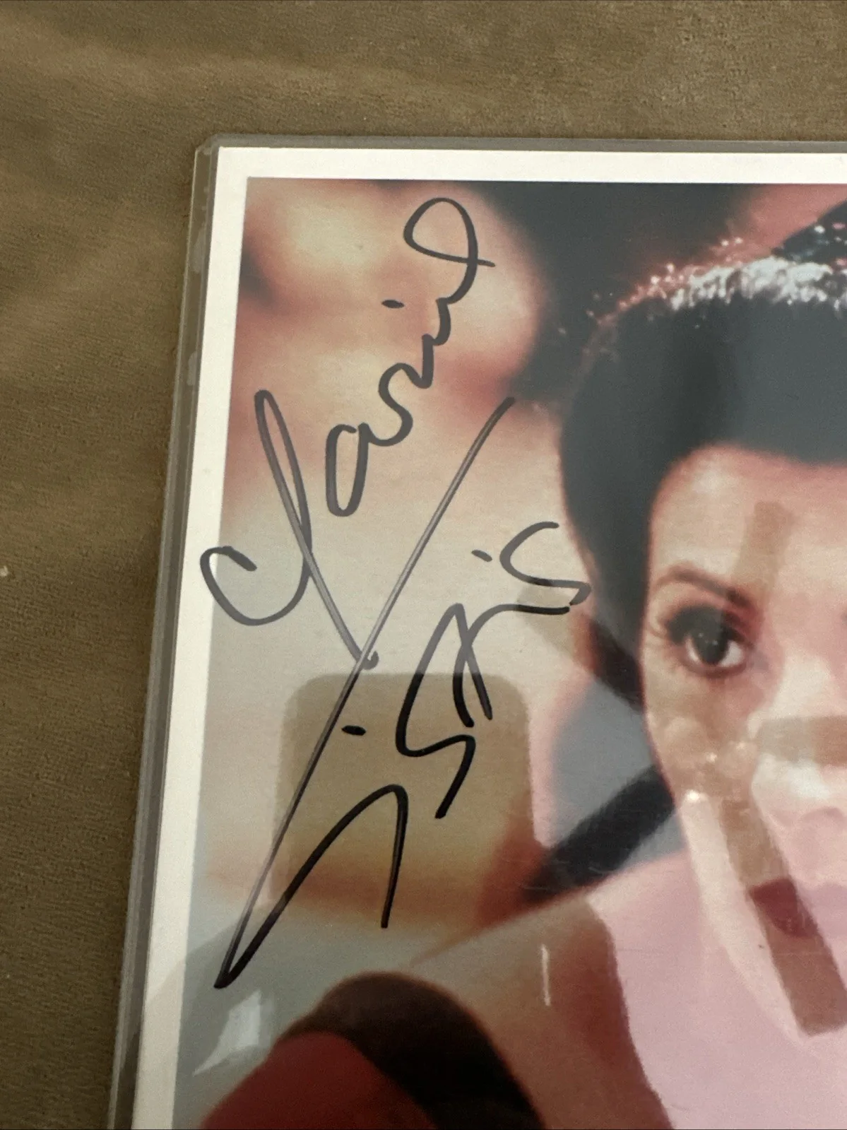 Marina Sirtis — Star Trek: TNG Actress Marina Sirtis Autographed Deanna Troi 8x10, изображение 2