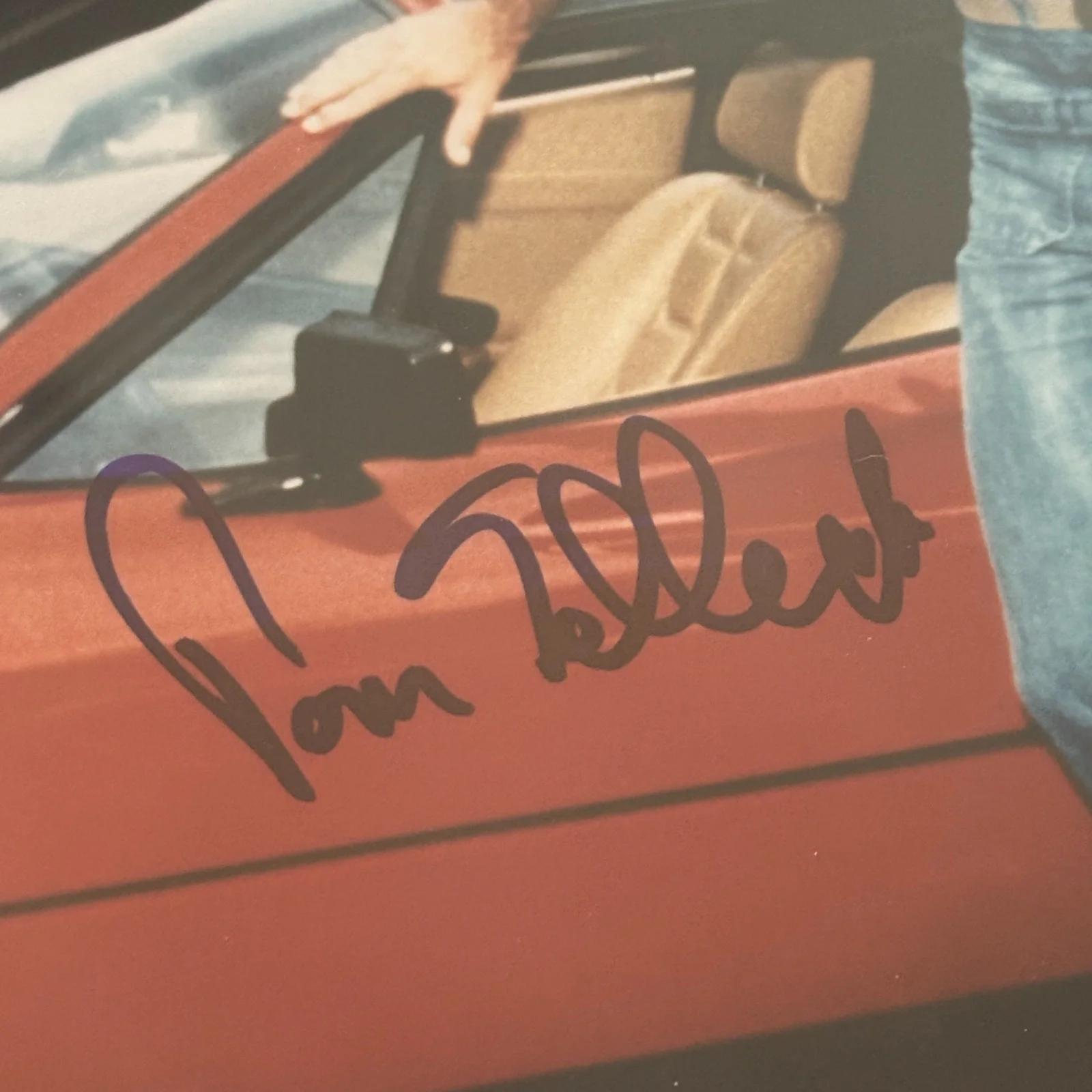 TOM SELLECK — TOM SELLECK Signed 8 X 10 PHOTO Beckett Encapsulated AUTO 10, изображение 2