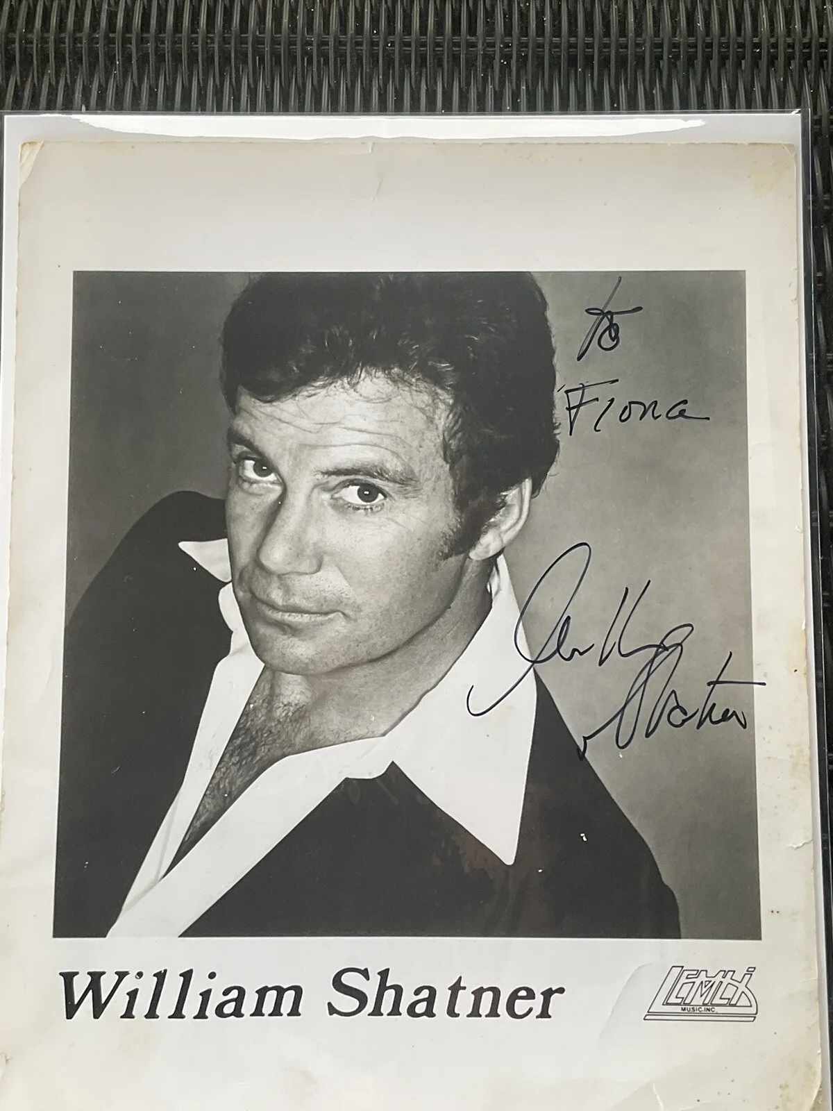 William Shatner — WILLIAM SHATNER, STAR TREK SIGNED 8X10 PHOTO Black And White BW, изображение 2