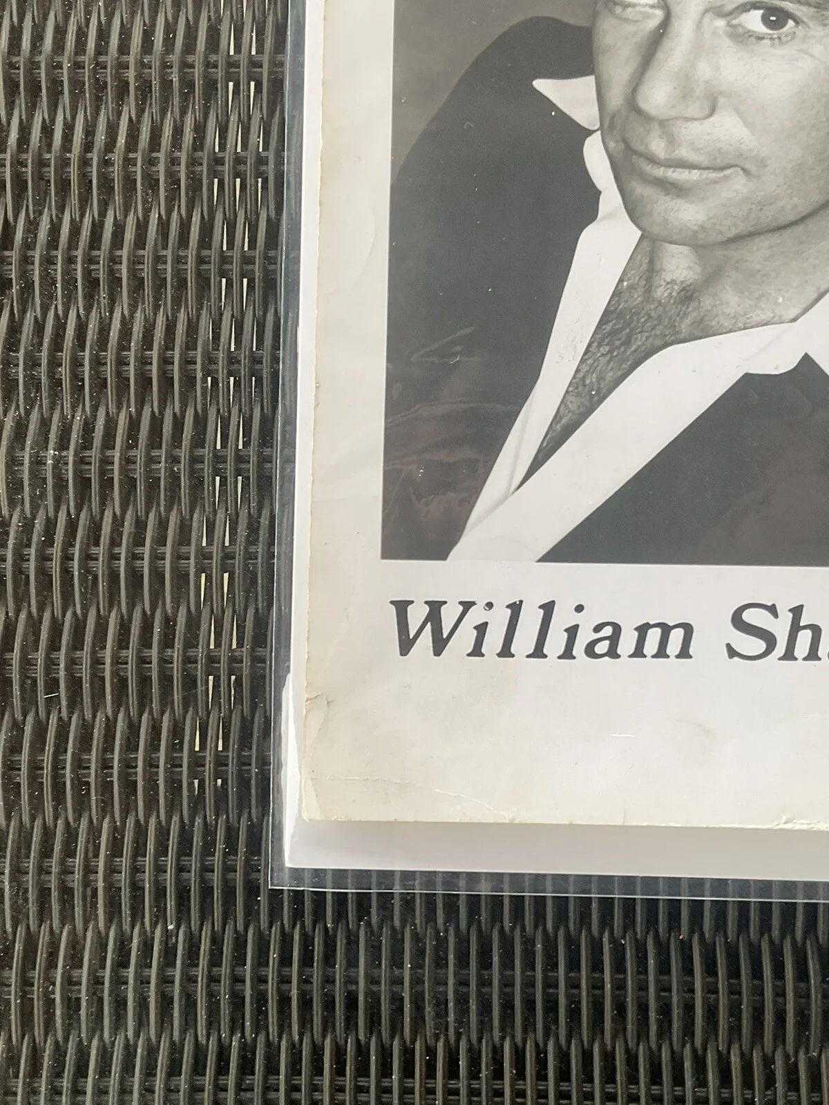 William Shatner — WILLIAM SHATNER, STAR TREK SIGNED 8X10 PHOTO Black And White BW, изображение 4