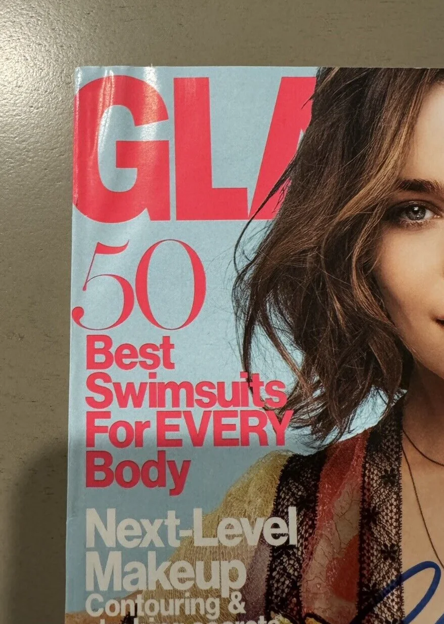 Emilia Clarke — Emilia Clarke Signed Magazine Glamour May 2016 Autographed Cover Game of Thrones, image 3