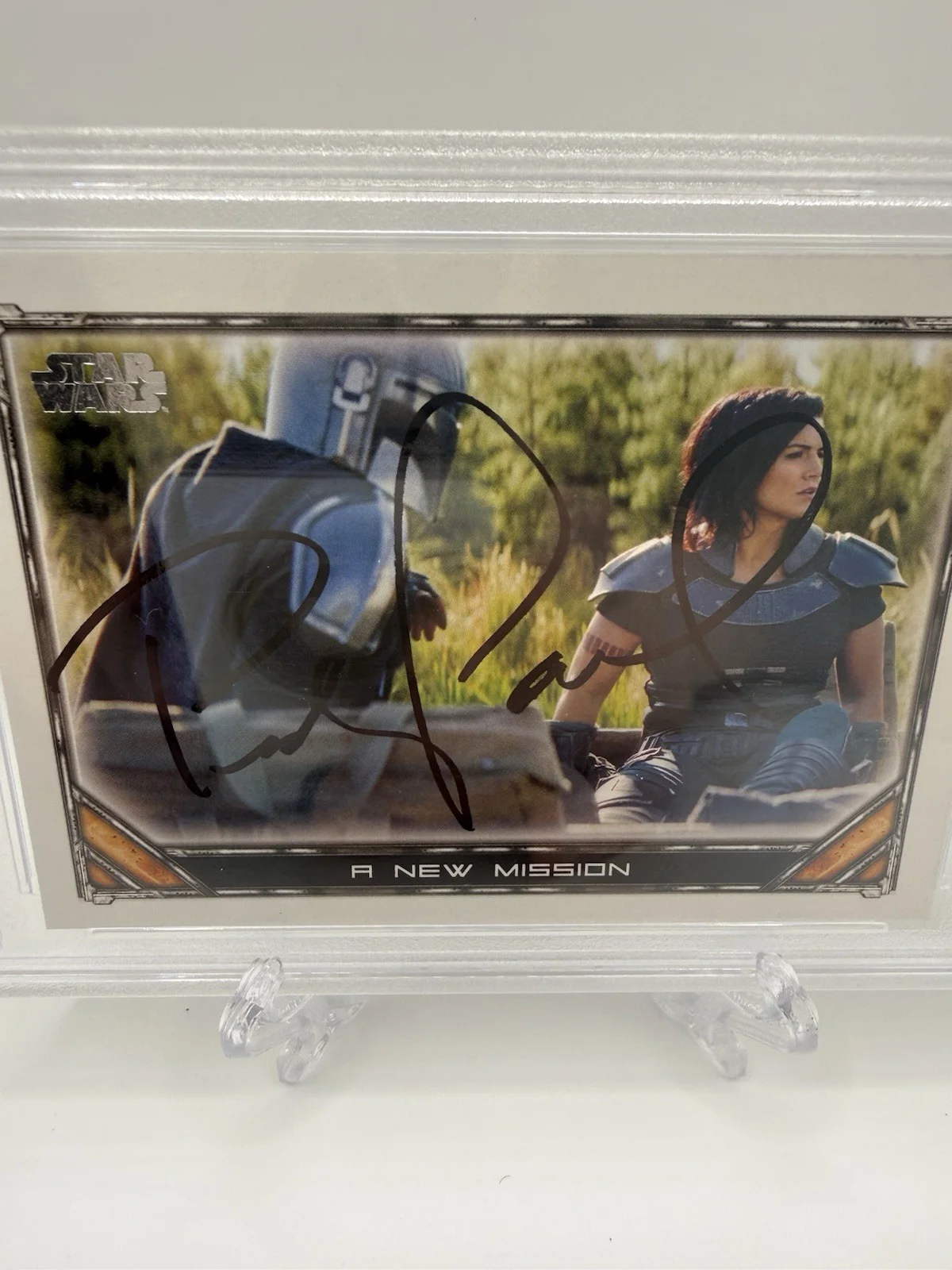 Pedro Pascal — Topps Star Wars Mandalorian Pedro Pascal On Card Auto PSA DNA Bold Signature!, изображение 2