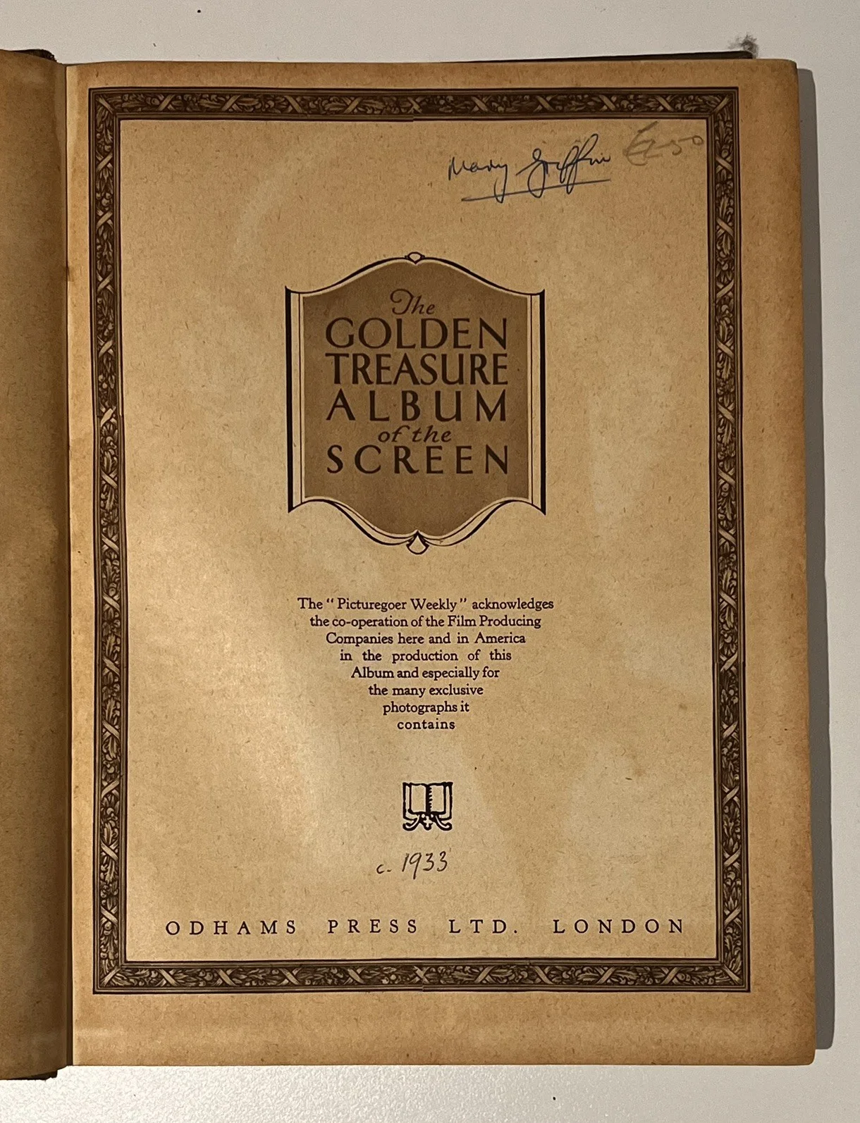The Golden Treasure Album Of The Screen - Vintage Hard Back - 1933, изображение 3