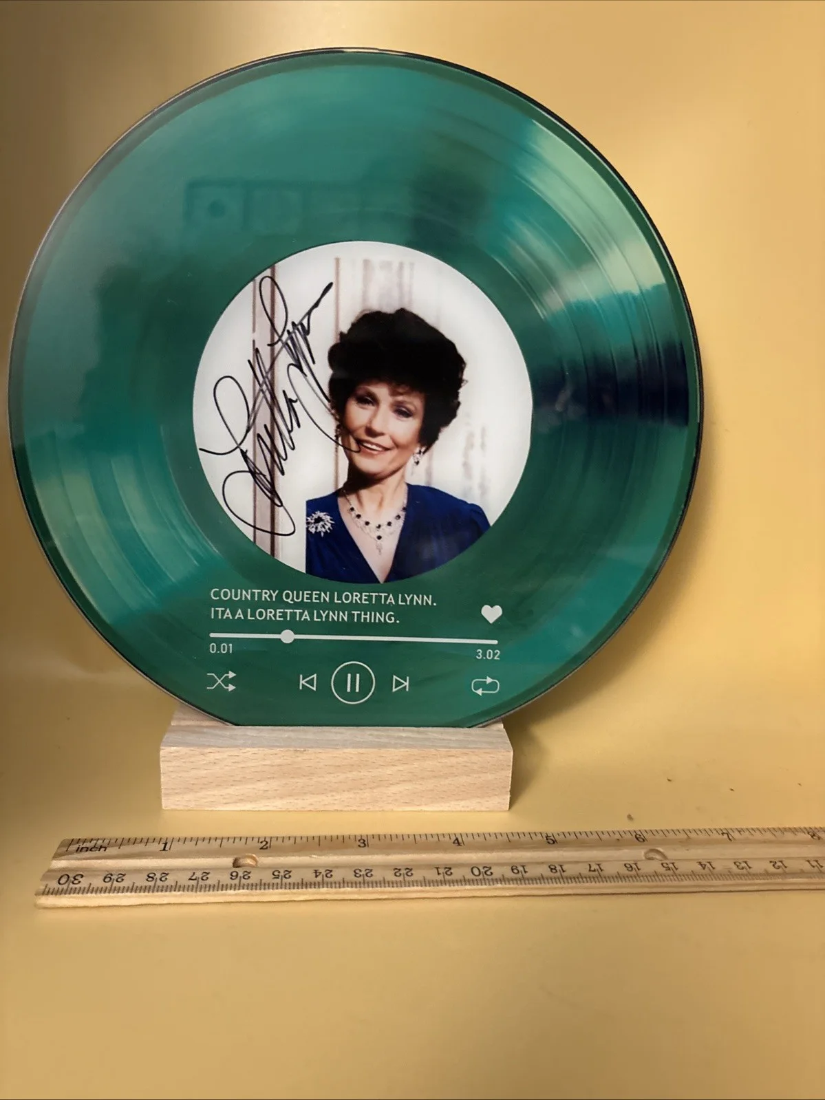 Loretta Lynn Green Record 8x8, image 4