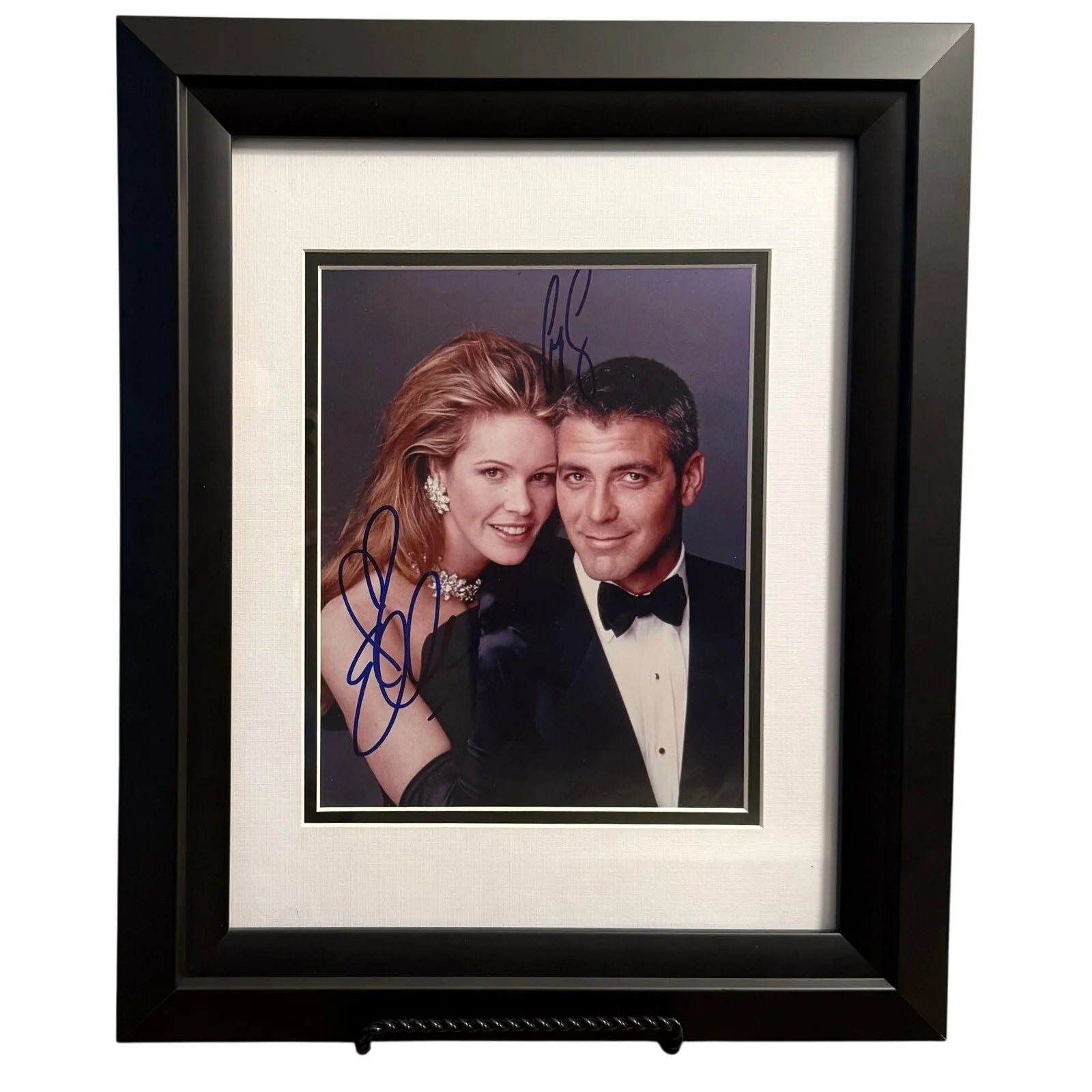George Clooney & Elle Macpherson — George Clooney Elle Macpherson Autograph Batman & Robin Framed Photo 14x17 COA