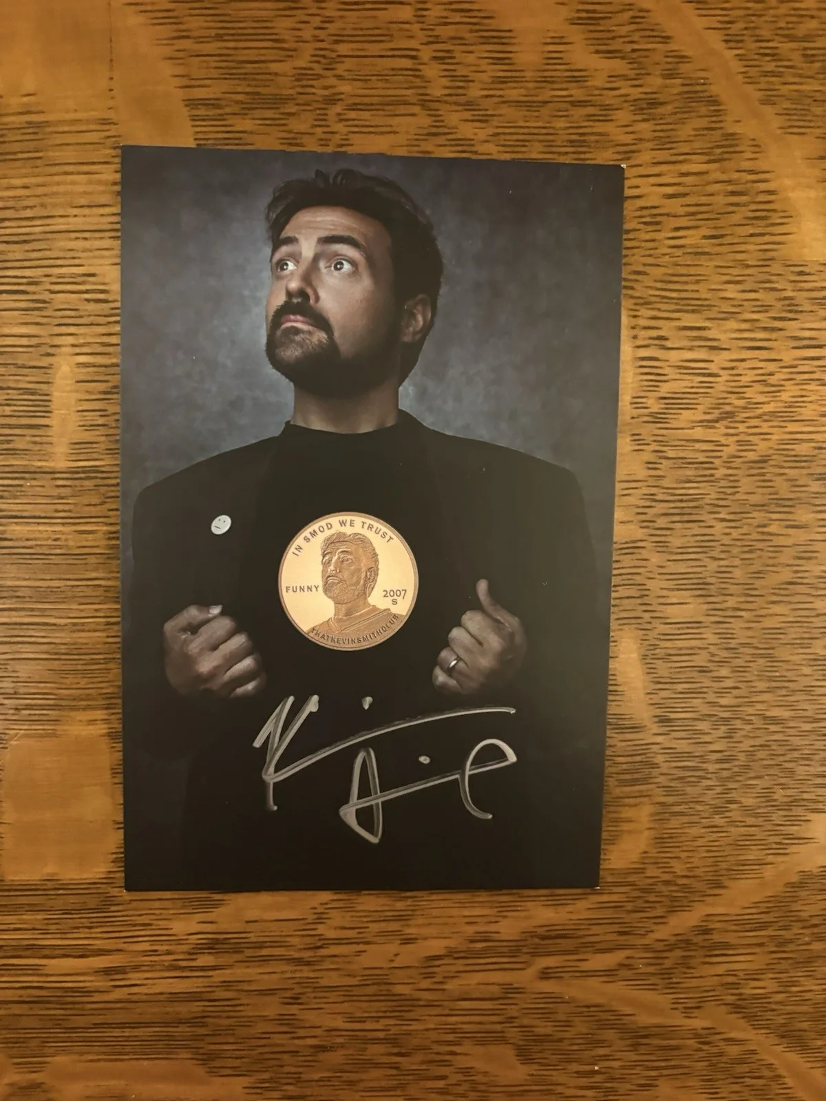 Kevin Smith — KEVIN SMITH HAND SIGNED 4 X6 PHOTO AND Toploader!!