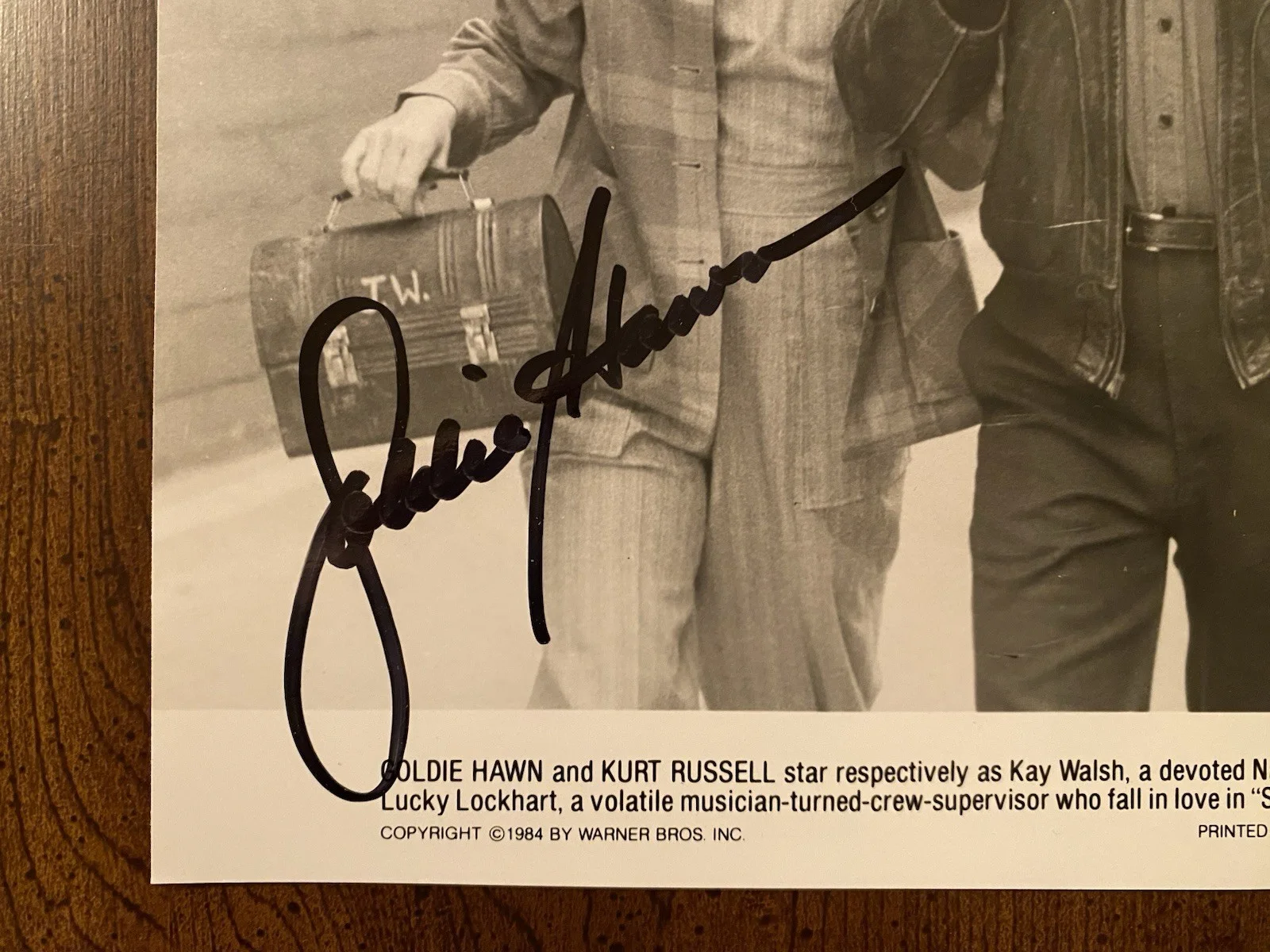 Kurt Russell, Goldie Hawn — Kurt Russell Goldie Hawn Signed Autographed Photo With COA Swing Shift, изображение 2