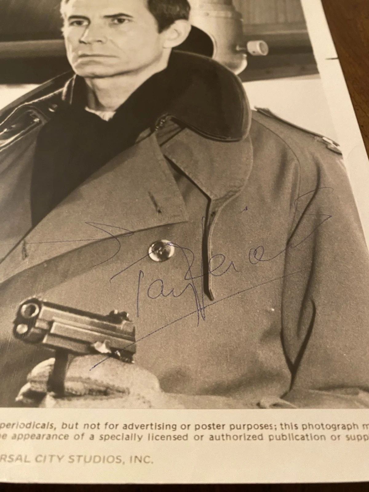 Anthony Perkins — Anthony Perkins Signed Autographed 8x10 Photo With COA North Sea Hijack RARE, image 3