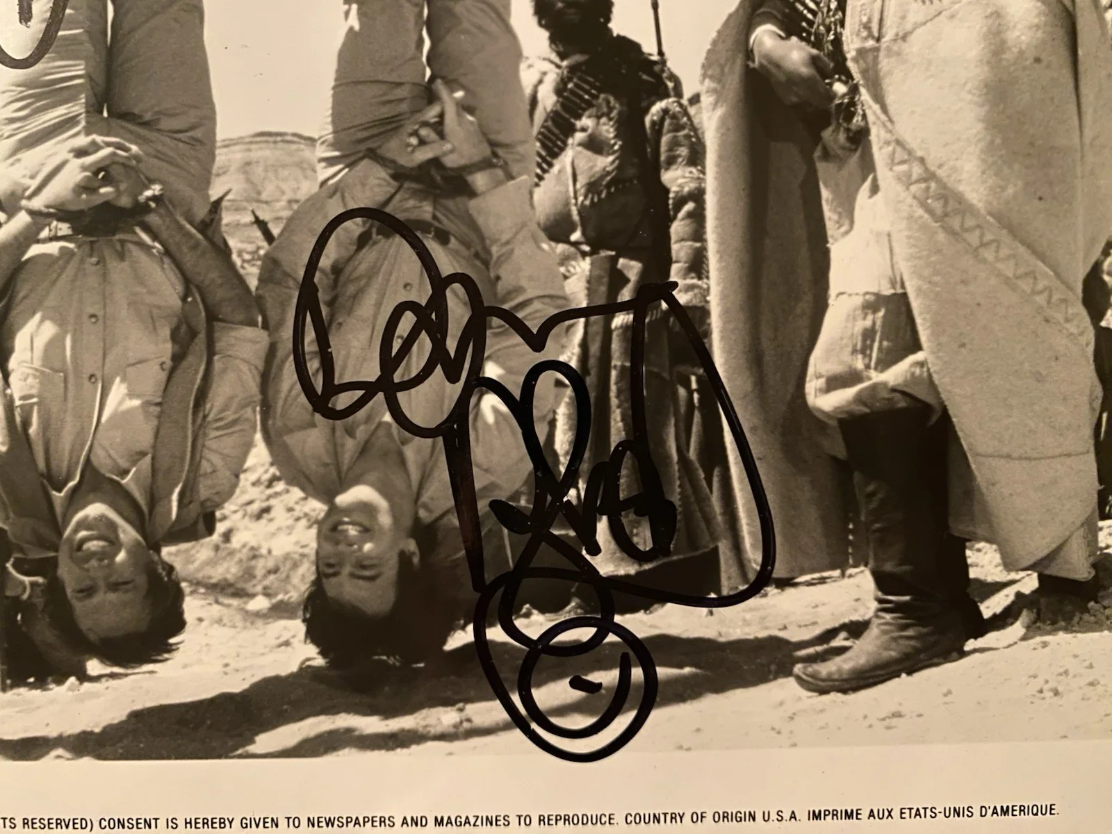 Dan Aykroyd, Chevy Chase — Dan Aykroyd Chevy Chase Signed Autographed Photo With COA Spies Like Us RARE, изображение 4