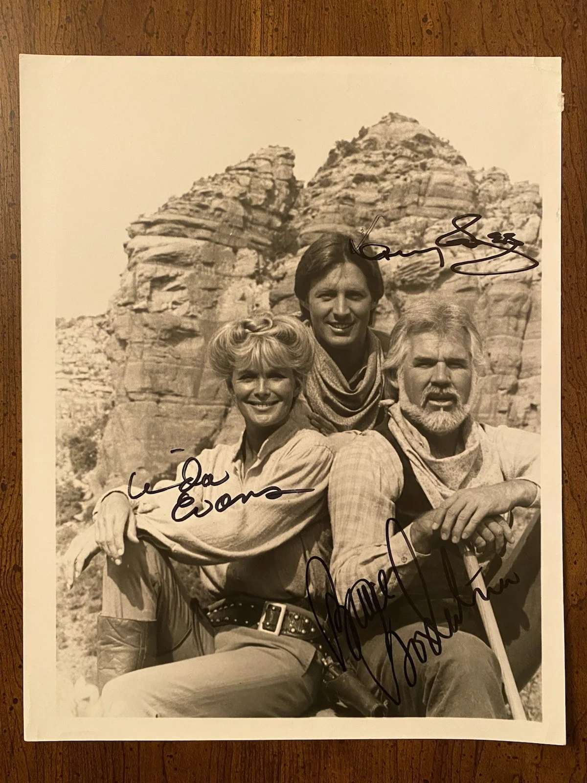 Kenny Rogers, Linda Evans, Bruce Boxleitner — The Gambler Cast Signed Photo With COA Kenny Rogers Linda Evans Bruce Boxleitner
