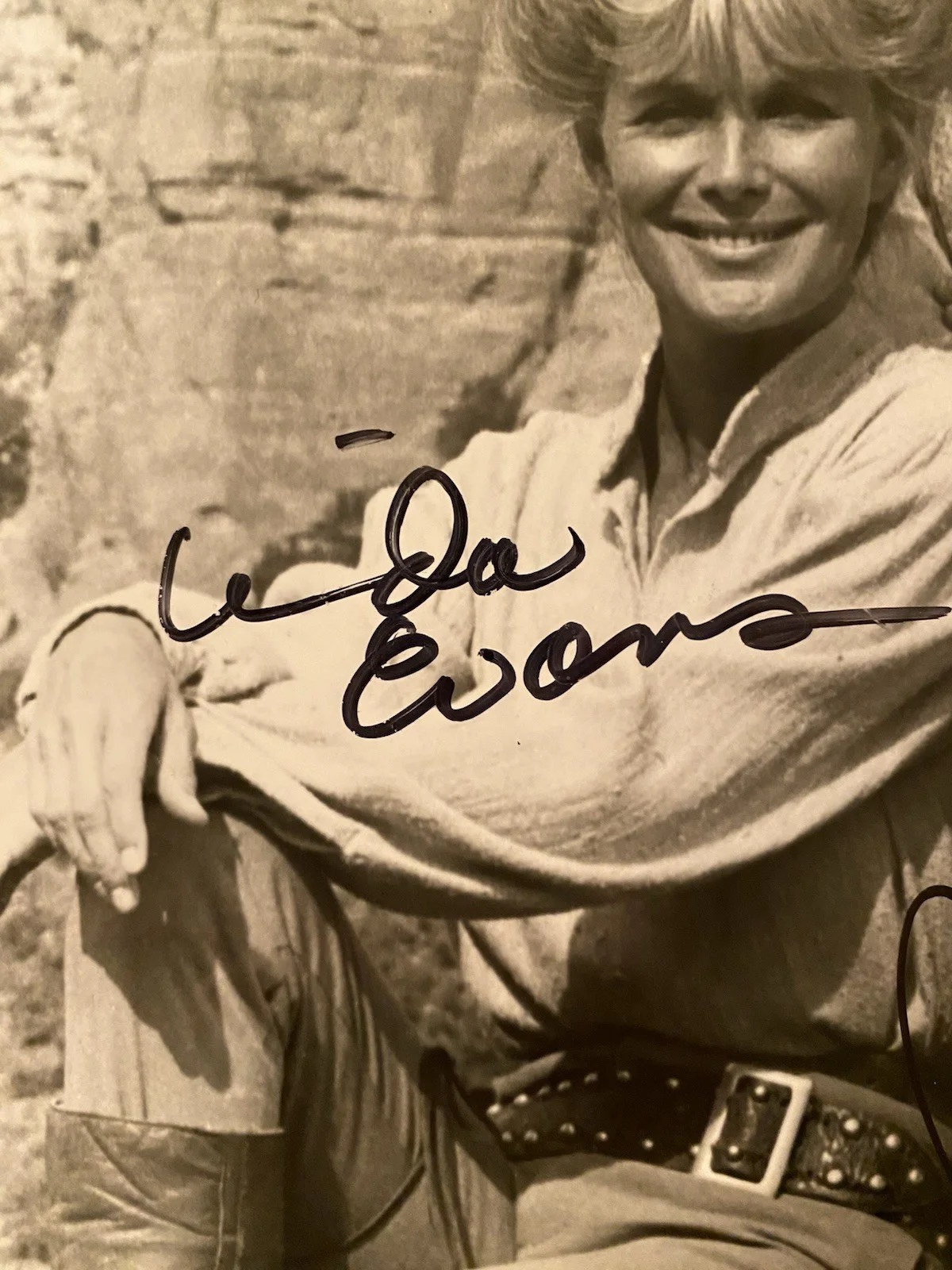 Kenny Rogers, Linda Evans, Bruce Boxleitner — The Gambler Cast Signed Photo With COA Kenny Rogers Linda Evans Bruce Boxleitner, image 4