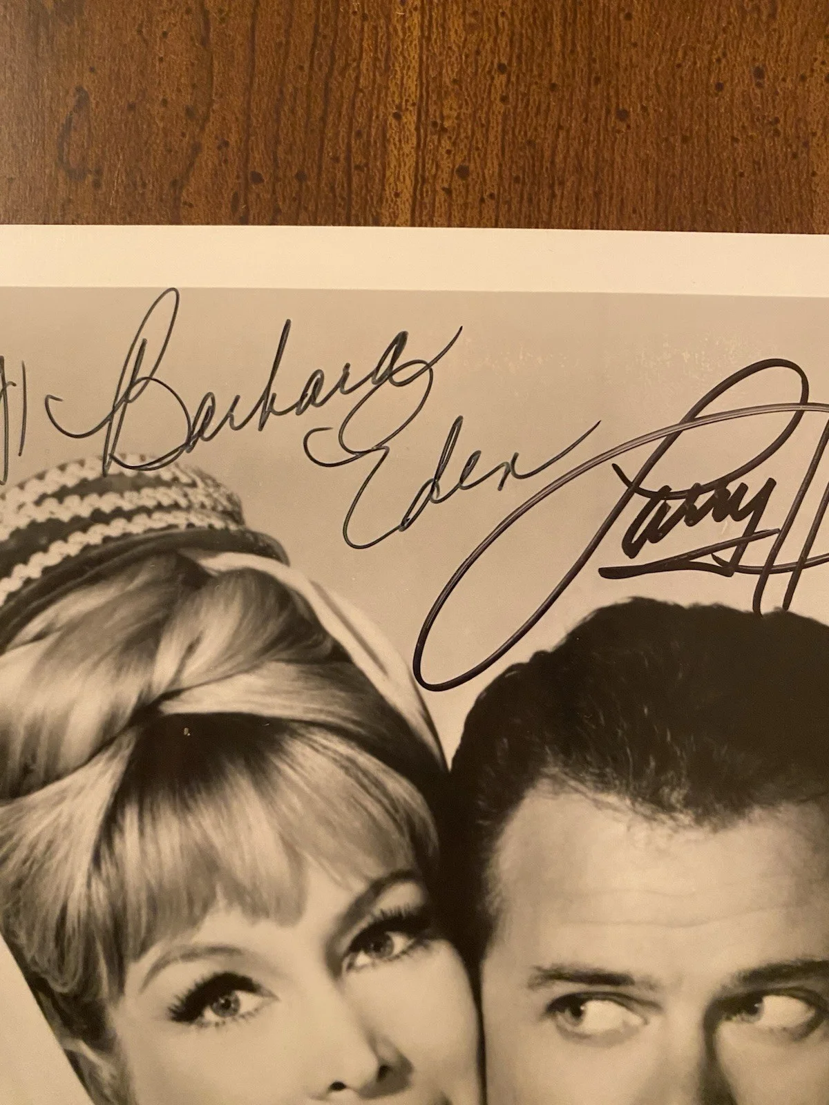 Barbara Eden, Larry Hagman — Barbara Eden Larry Hagman Signed Autographed Photo With COA I Dream Of Jeannie, image 2