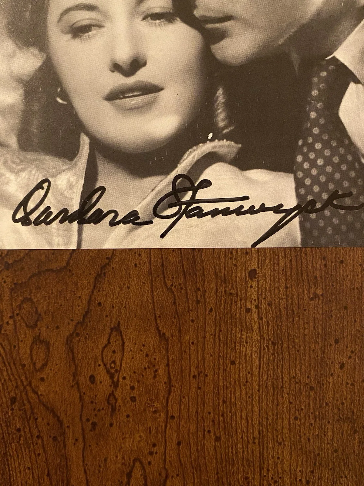 Barbara Stanwyck — Barbara Stanwyck Signed Autographed Photo With Gary Cooper With COA Ball Of Fire, изображение 2