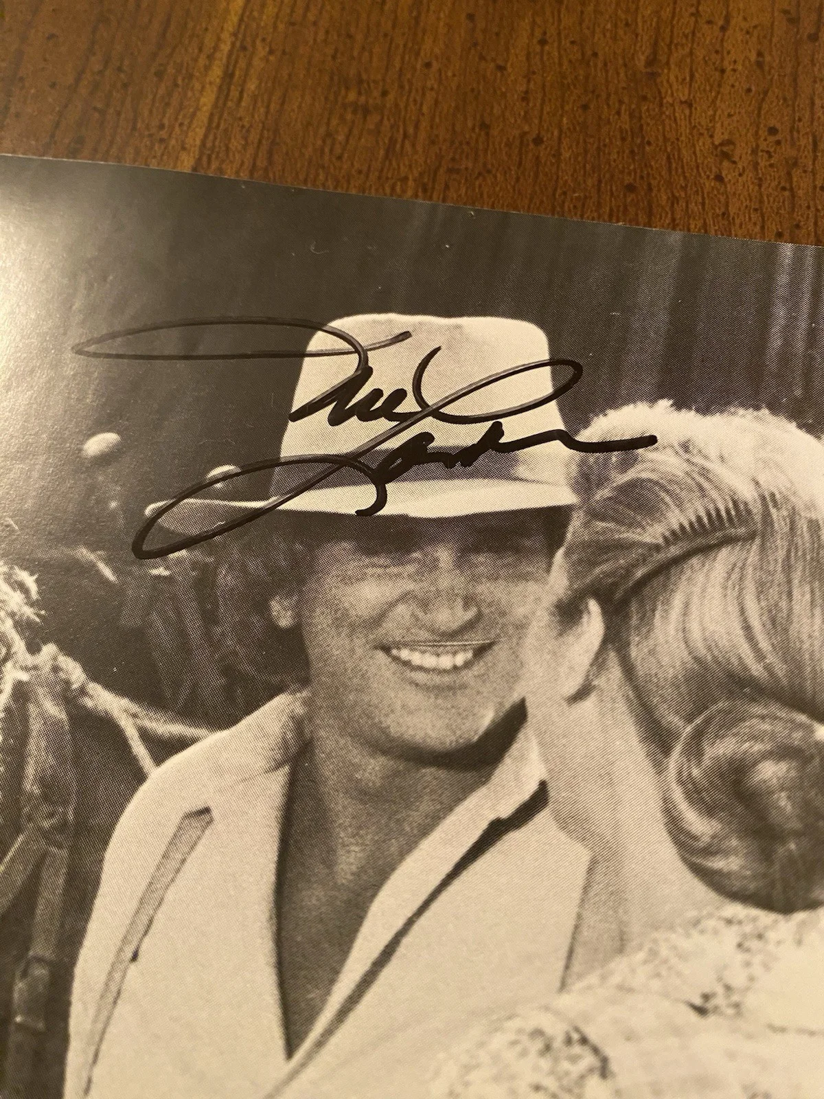 Michael Landon — Michael Landon Signed Autographed Little House On The Prairie Cast Photo w/ COA, image 3