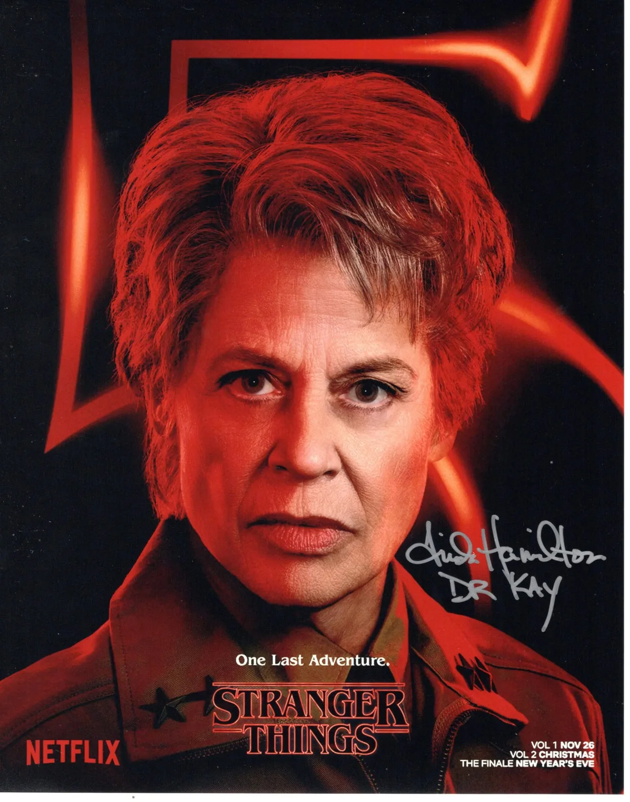 Linda Hamilton — Linda Hamilton signed 11x14 Photo Dr. Kay Stranger Things 5 JSA Authentication